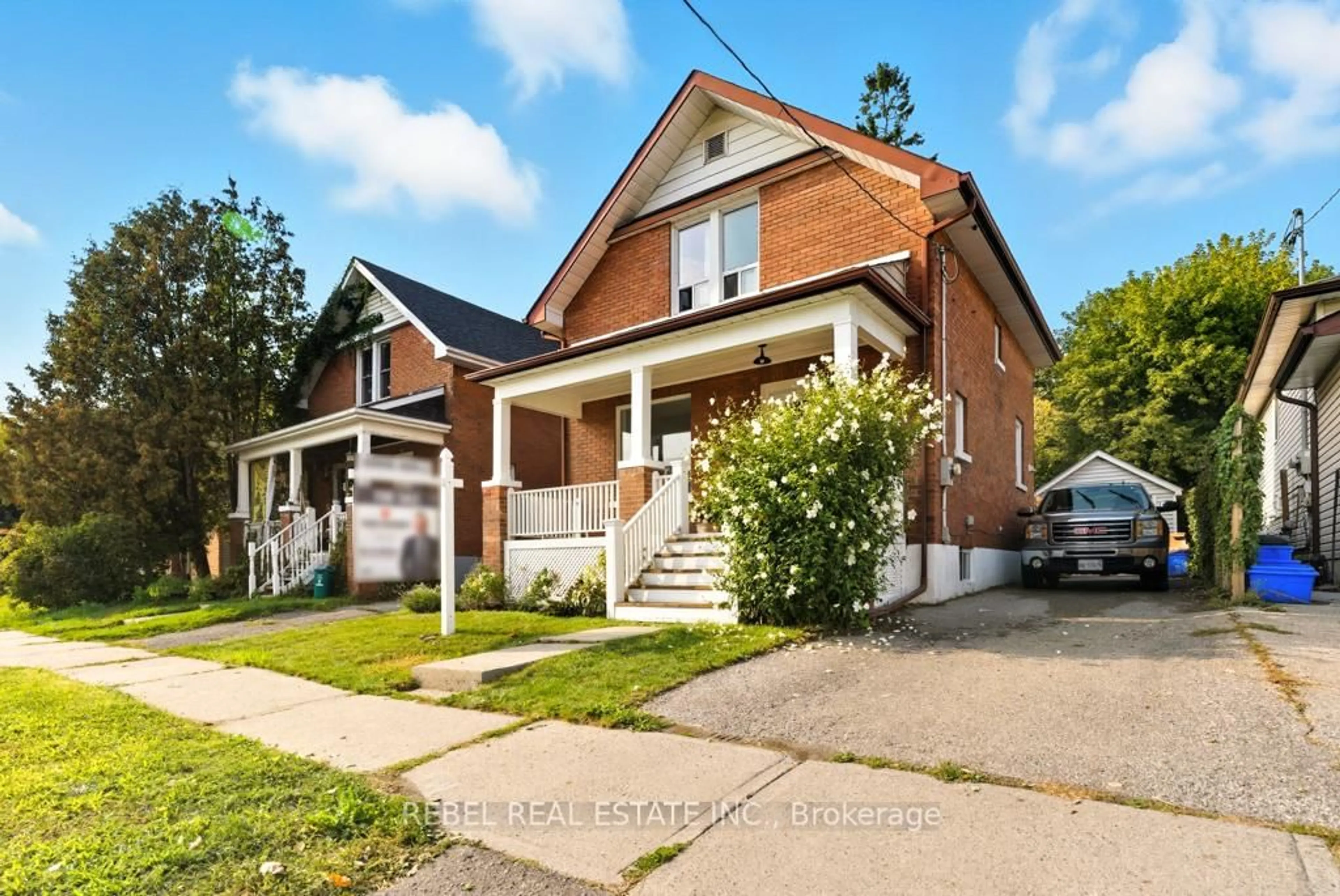 Home with brick exterior material, street for 96 Elgin St, Oshawa Ontario L1G 1S6