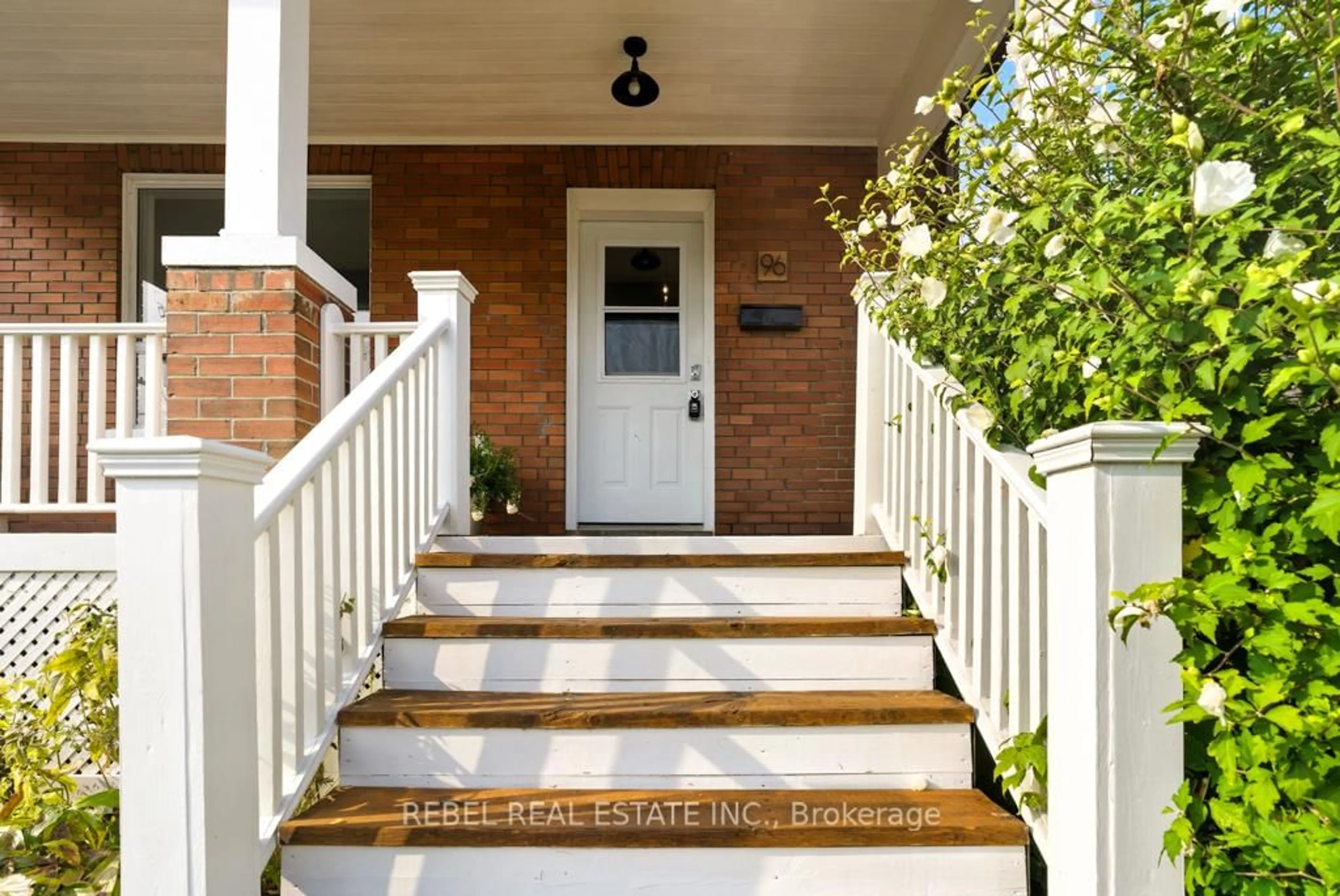 Unknown for 96 Elgin St, Oshawa Ontario L1G 1S6