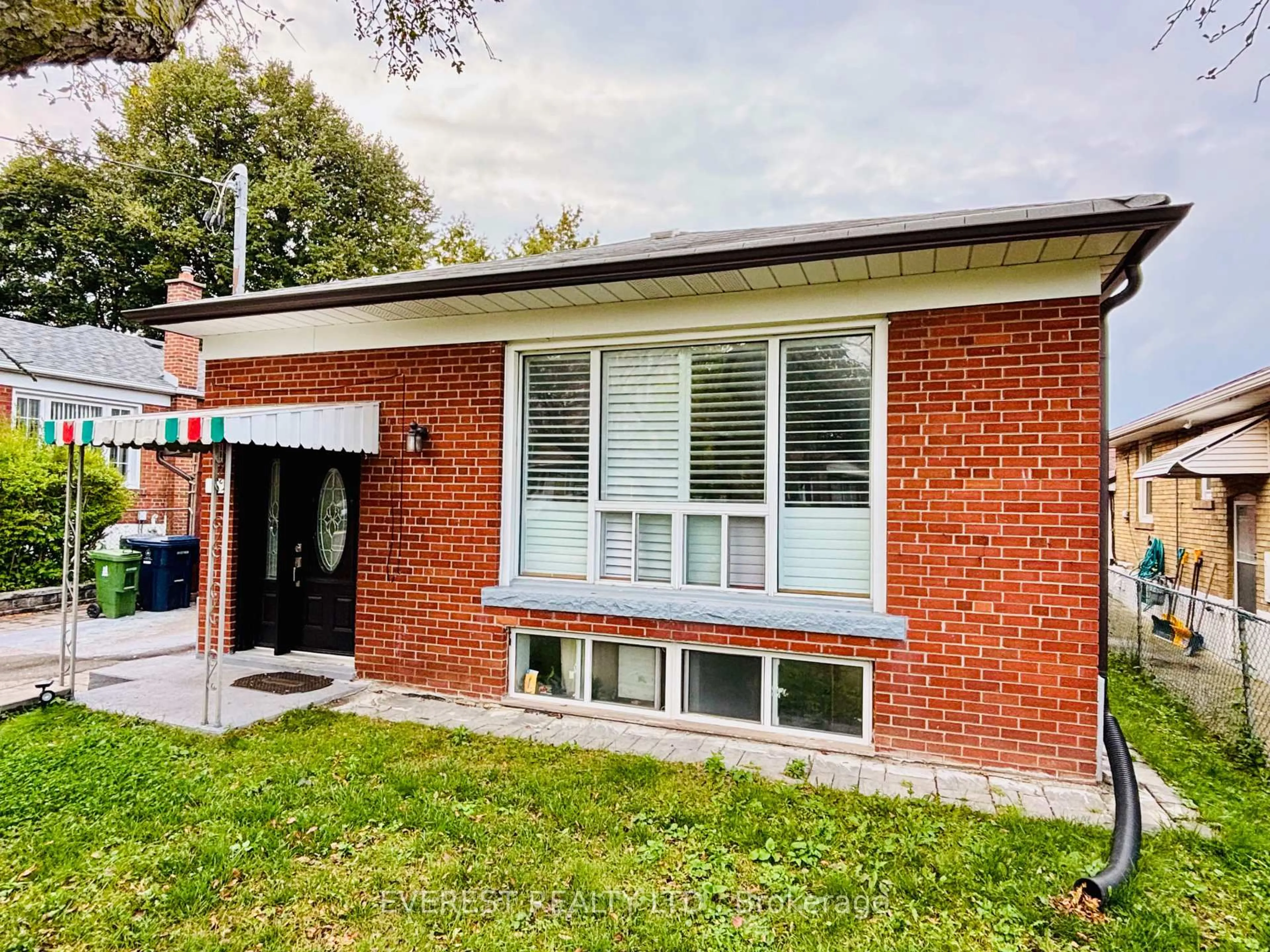 Home with brick exterior material, building for 6 Maretta Ave, Toronto Ontario M1K 3X7