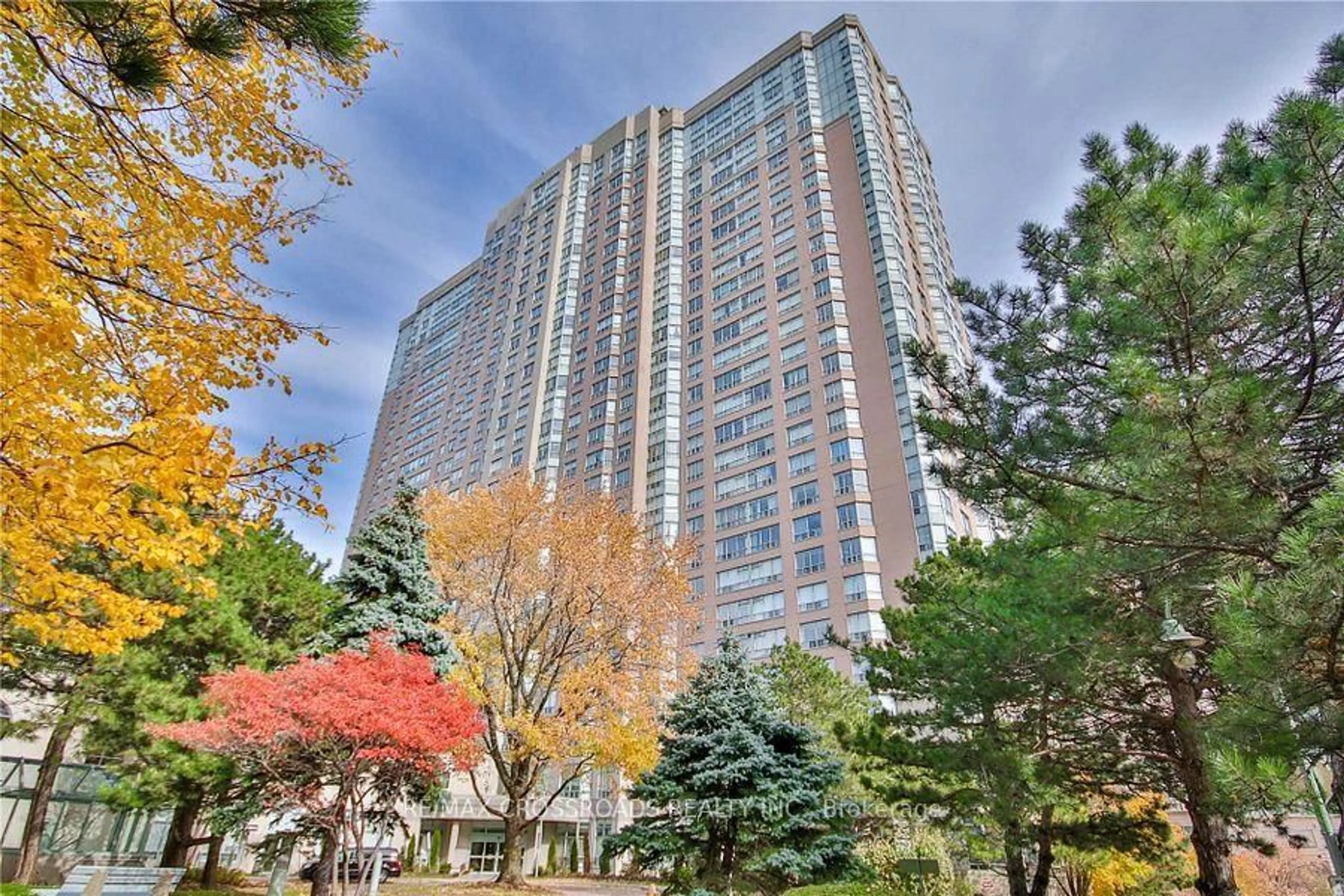 Indoor foyer for 88 Corporate Dr #514, Toronto Ontario M1H 3G6