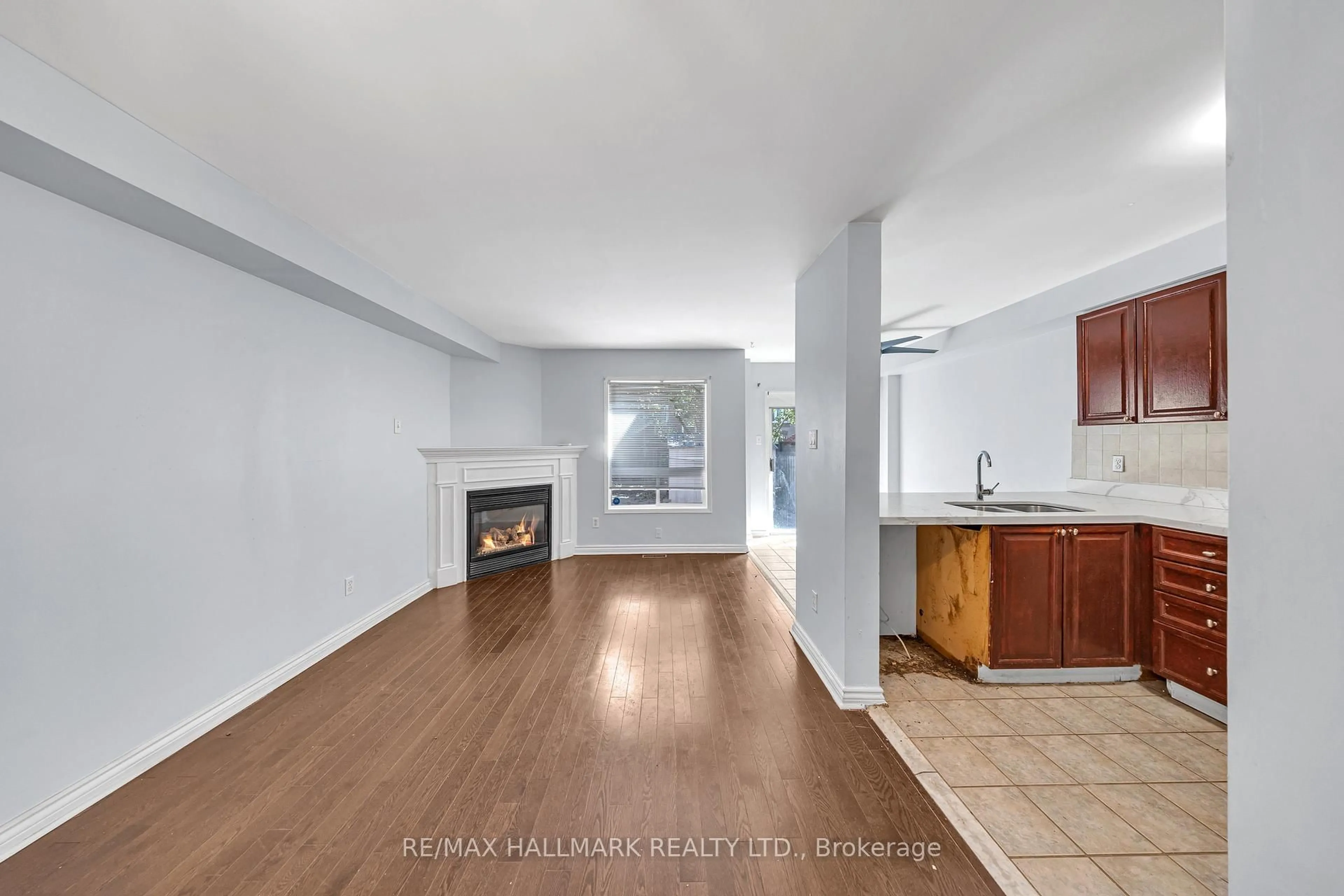 Unknown for 29 Hemans Crt, Ajax Ontario L1T 4B9