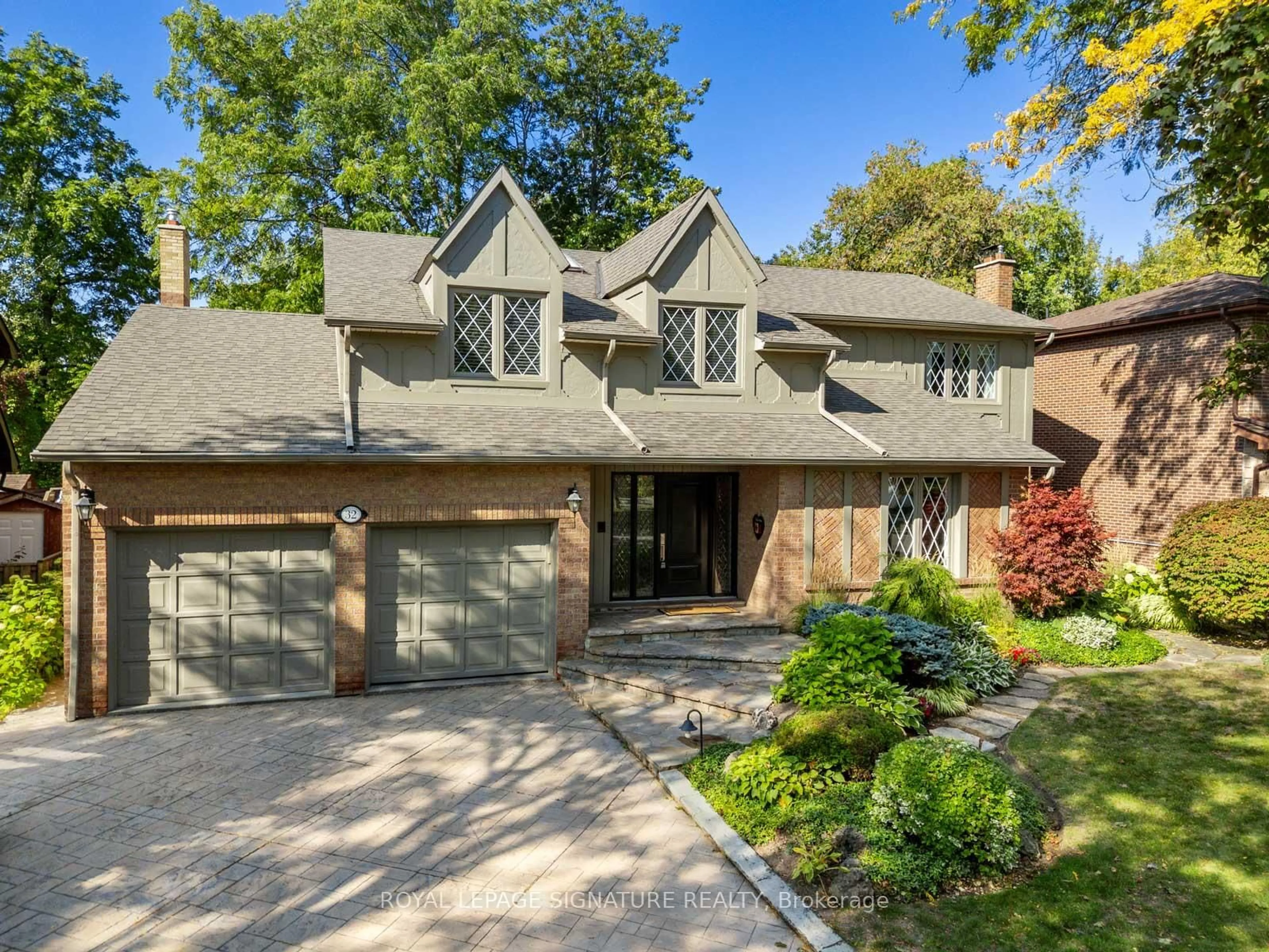Home with brick exterior material, street for 32 Ramblewood Dr, Toronto Ontario M1C 3E1