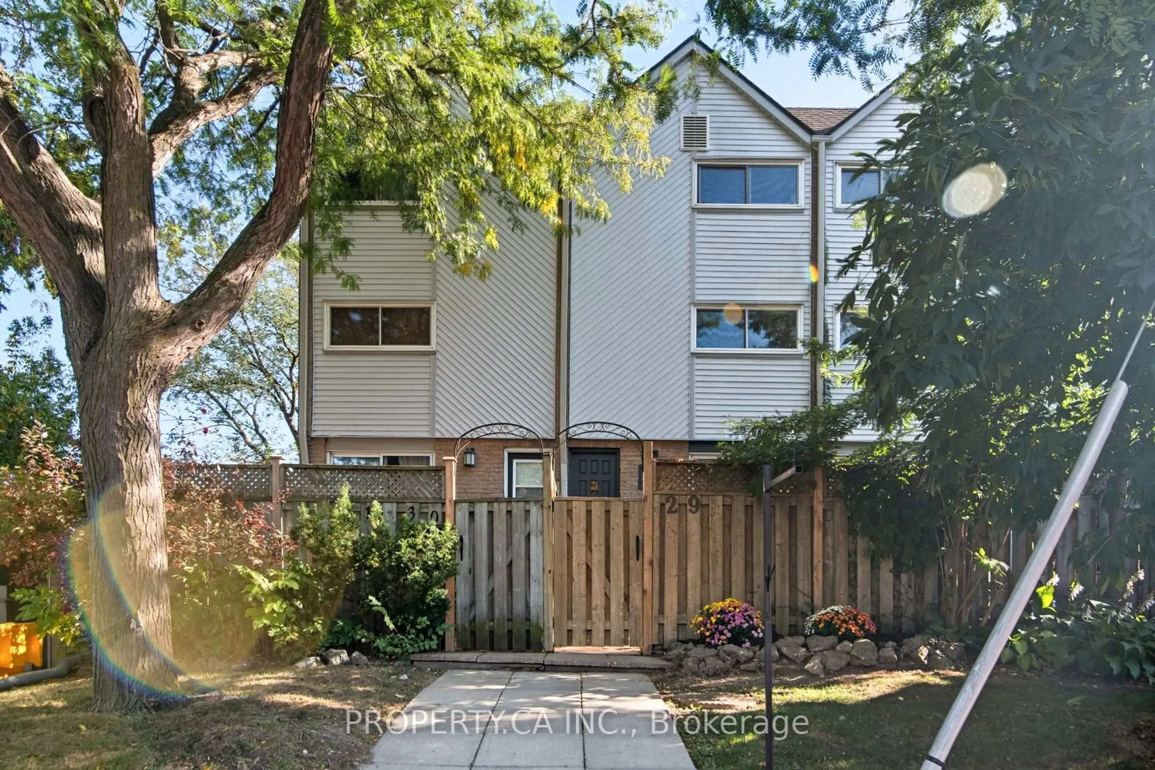 Unknown for 41 Battenberg Ave #29, Toronto Ontario M4L 1J7