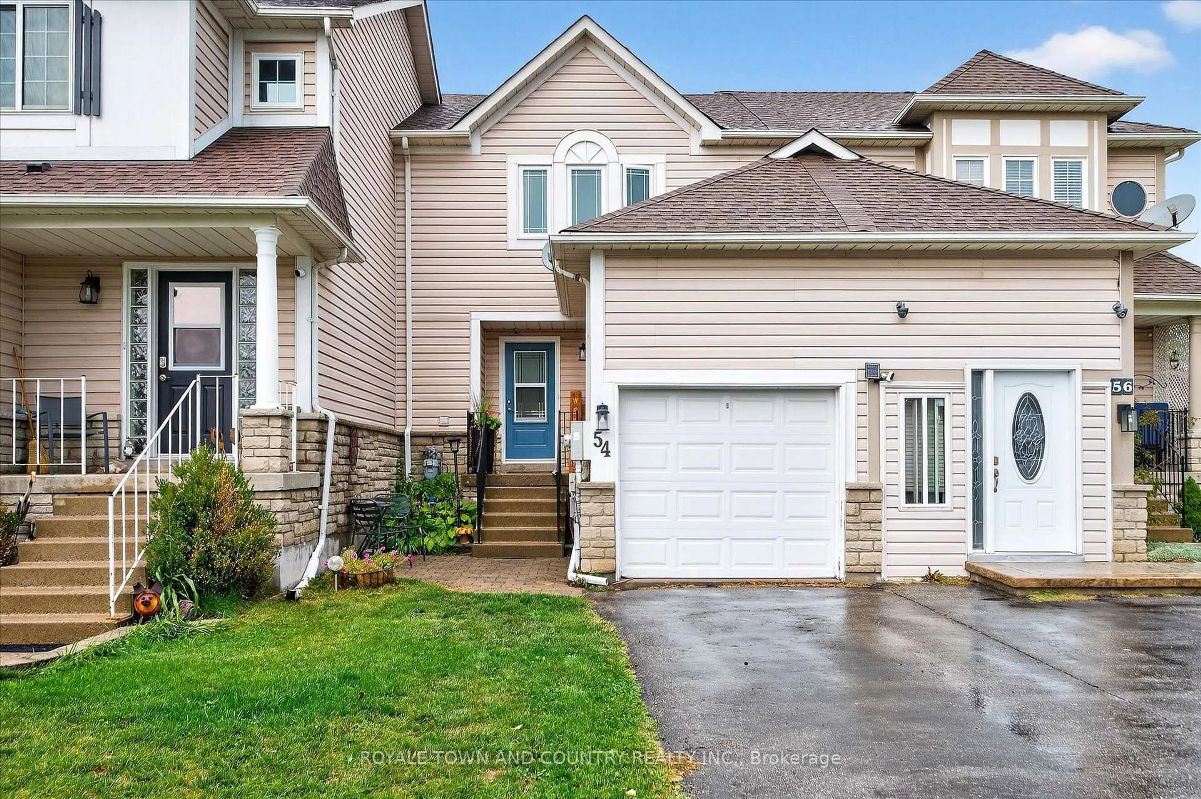 Home with vinyl exterior material, street for 54 Ivory Crt, Clarington Ontario L1C 5C1