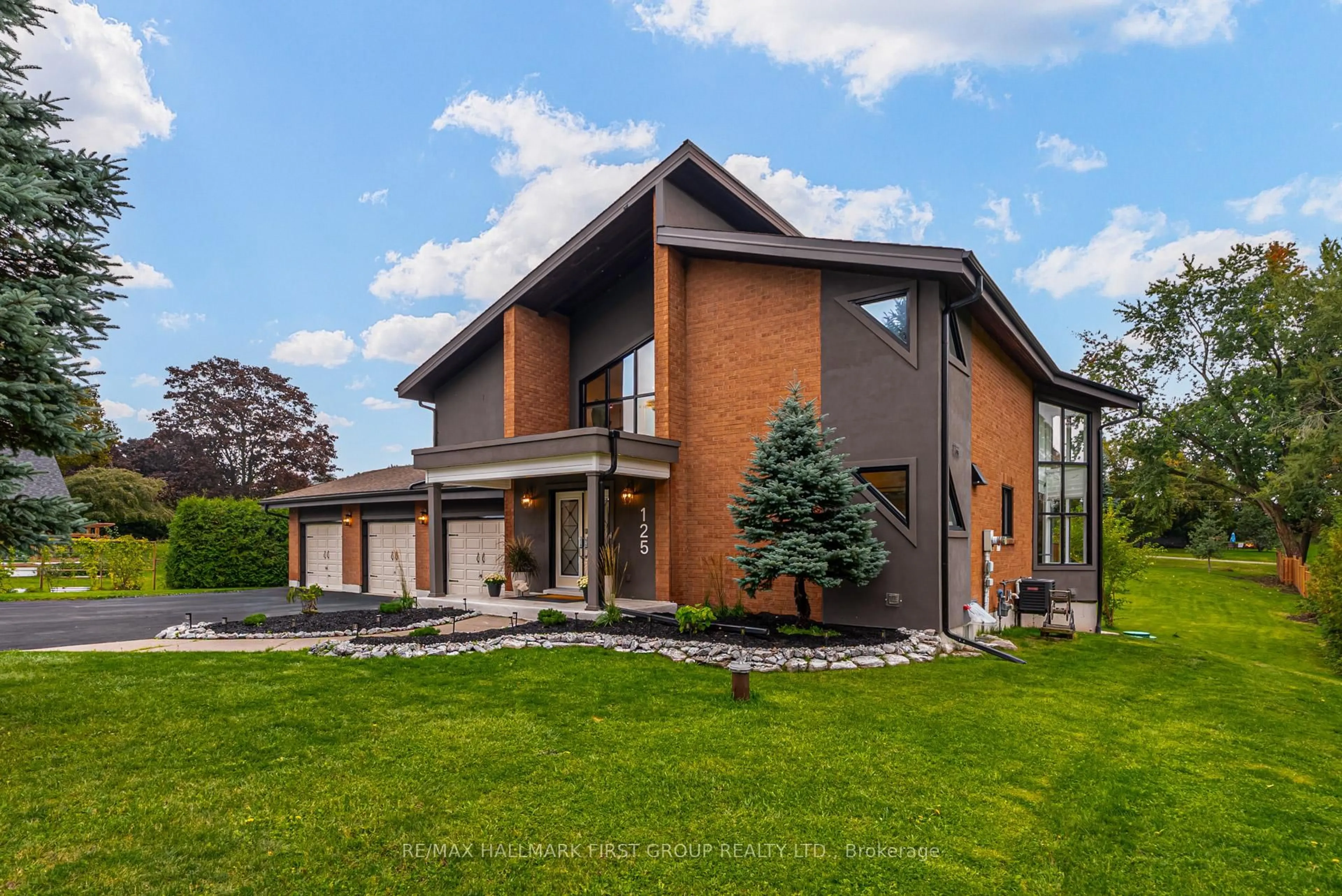 Home with brick exterior material, unknown for 125 Percy Cres, Scugog Ontario L9L 1B4