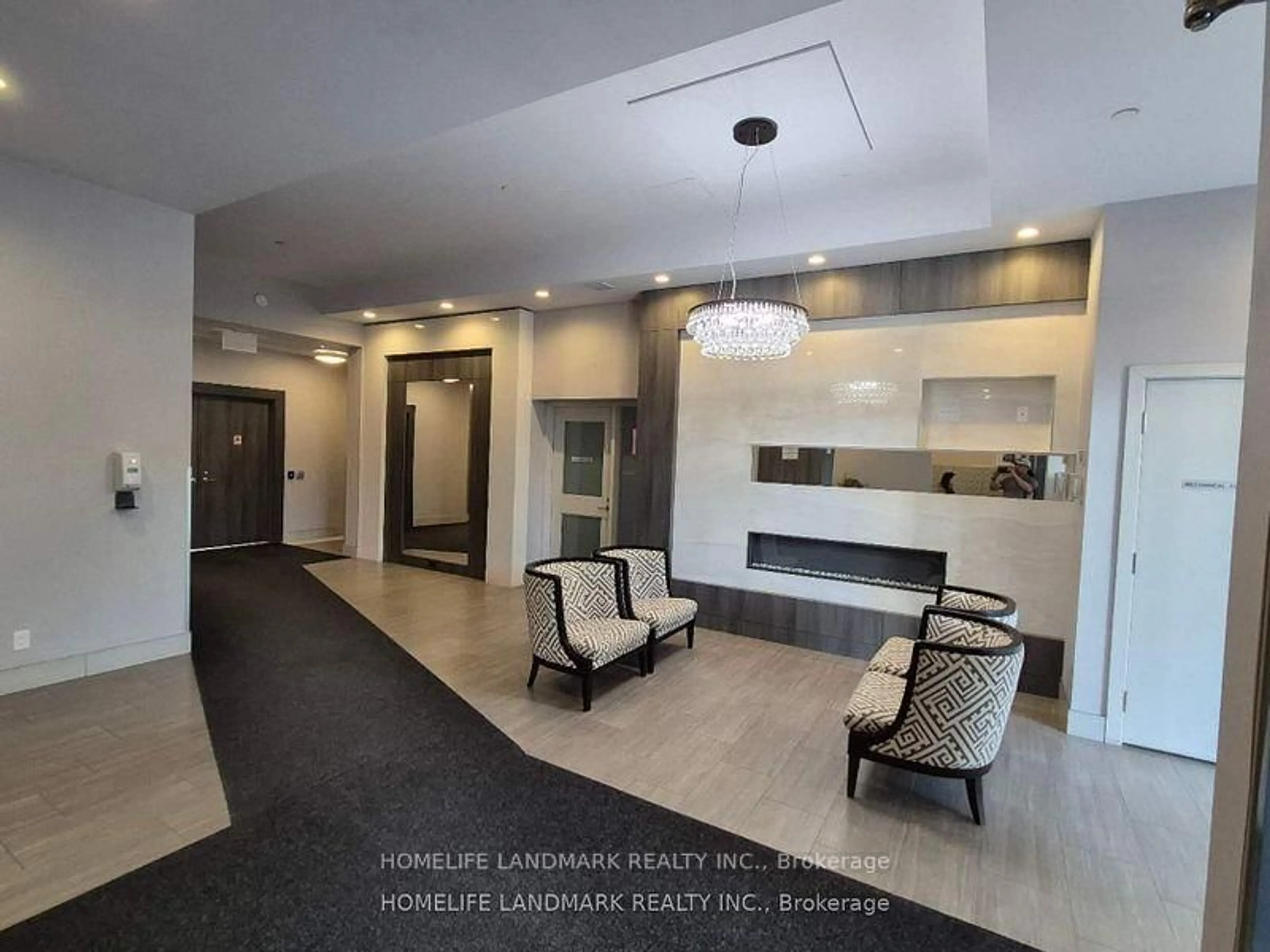 Indoor foyer for 1346 Danforth Rd #302, Toronto Ontario M1J 0A9