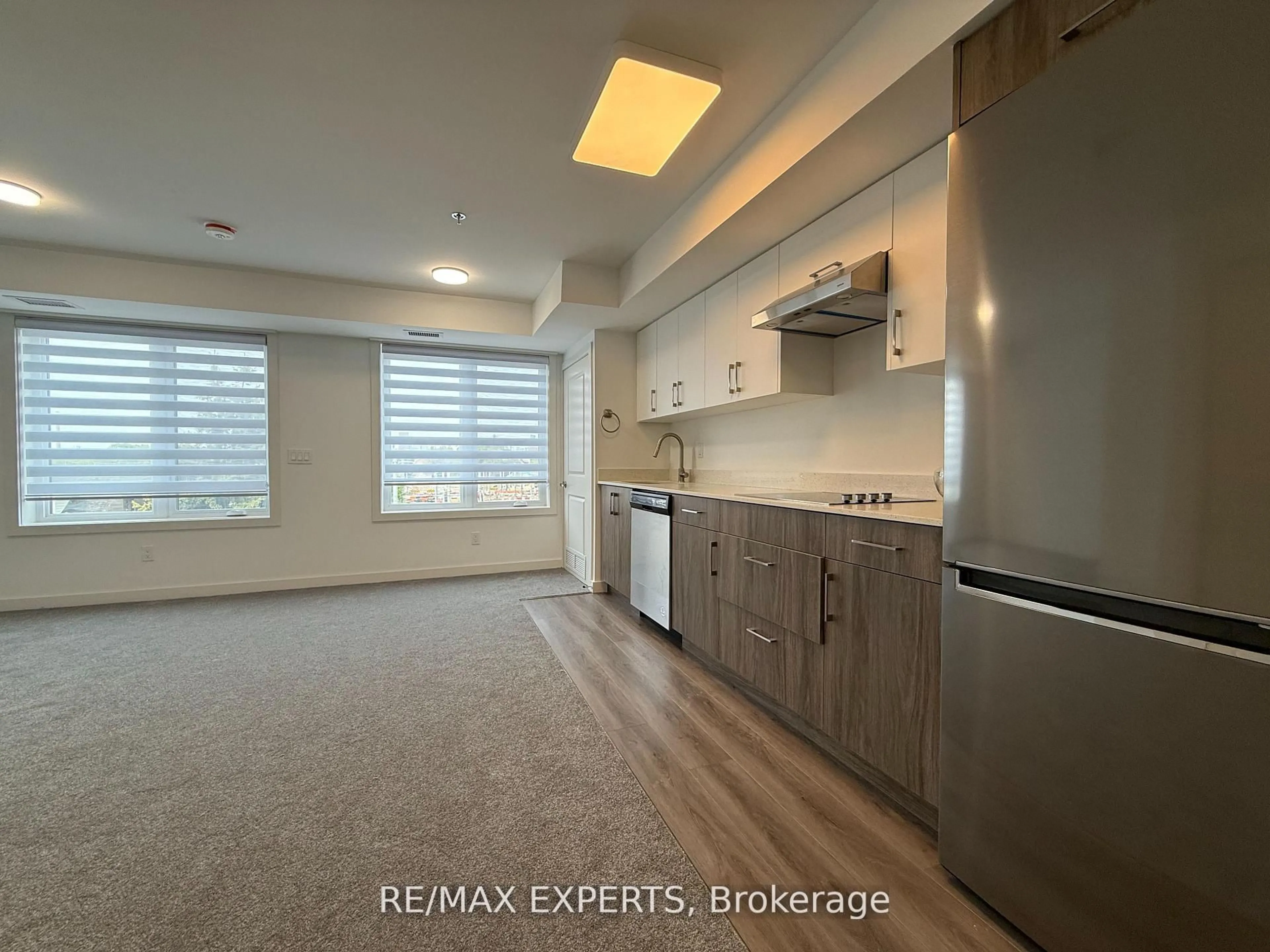 Open concept kitchen, unknown for 45 Connaught Ave #104, Toronto Ontario M4L 2V8