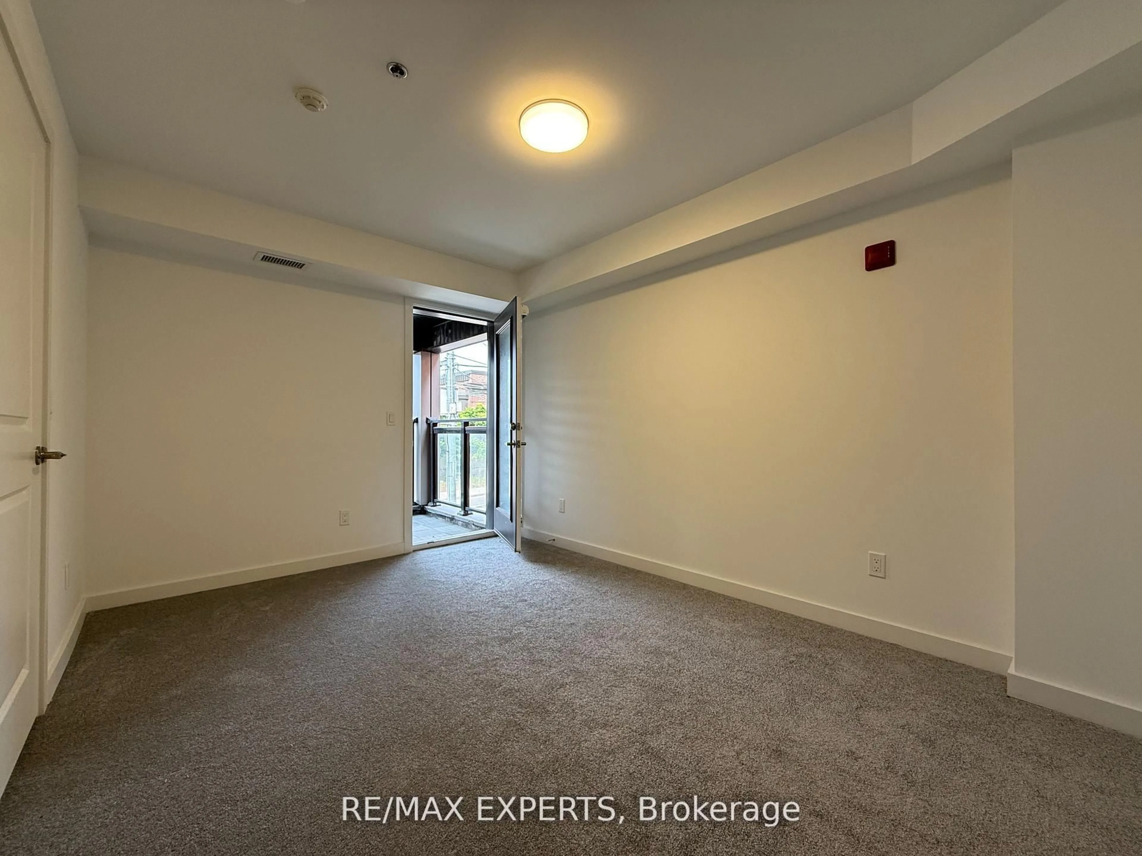 A pic of a room for 45 Connaught Ave #204, Toronto Ontario M4L 2V8