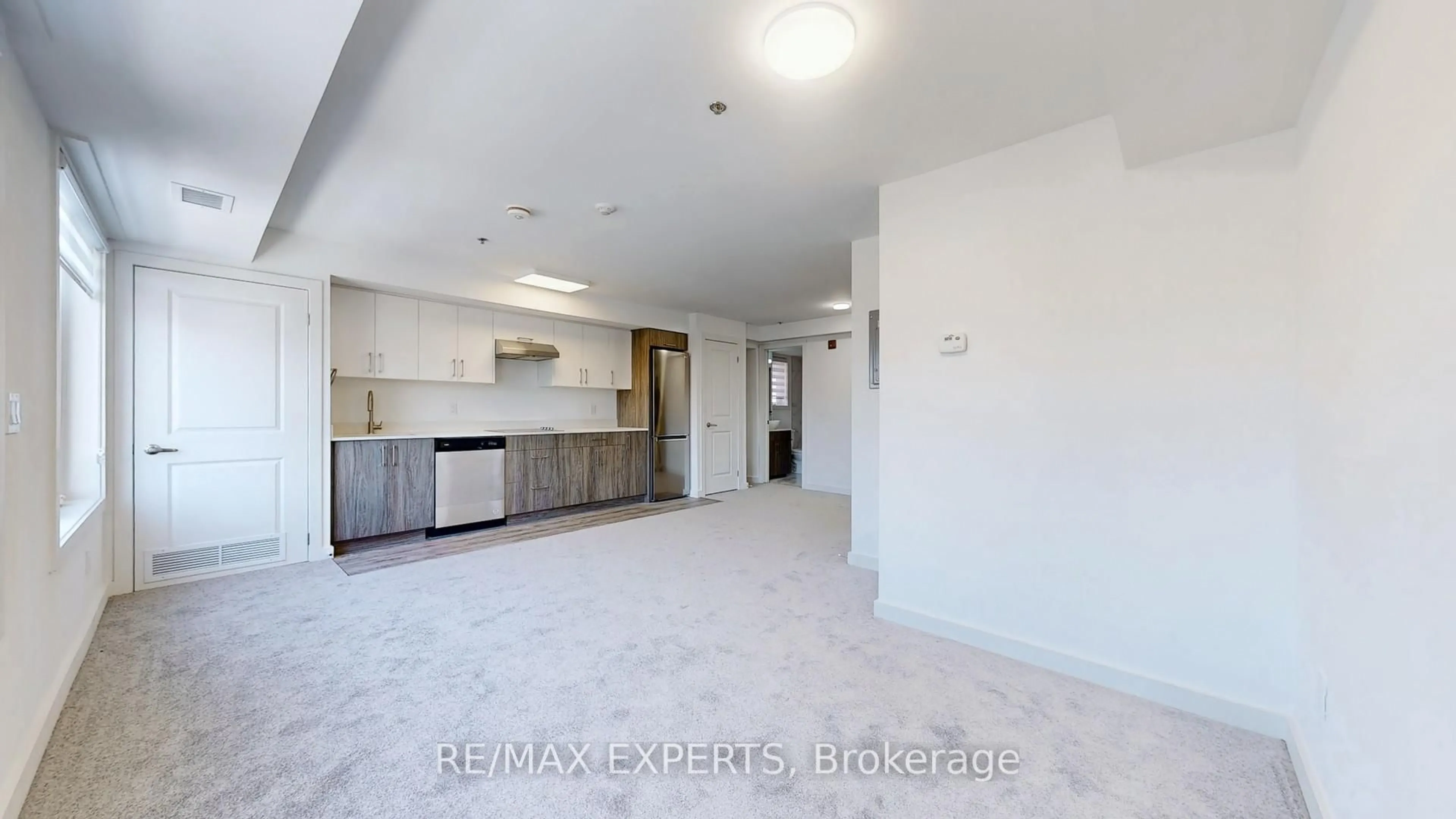 A pic of a room for 45 Connaught Ave #405, Toronto Ontario M4L 2V8