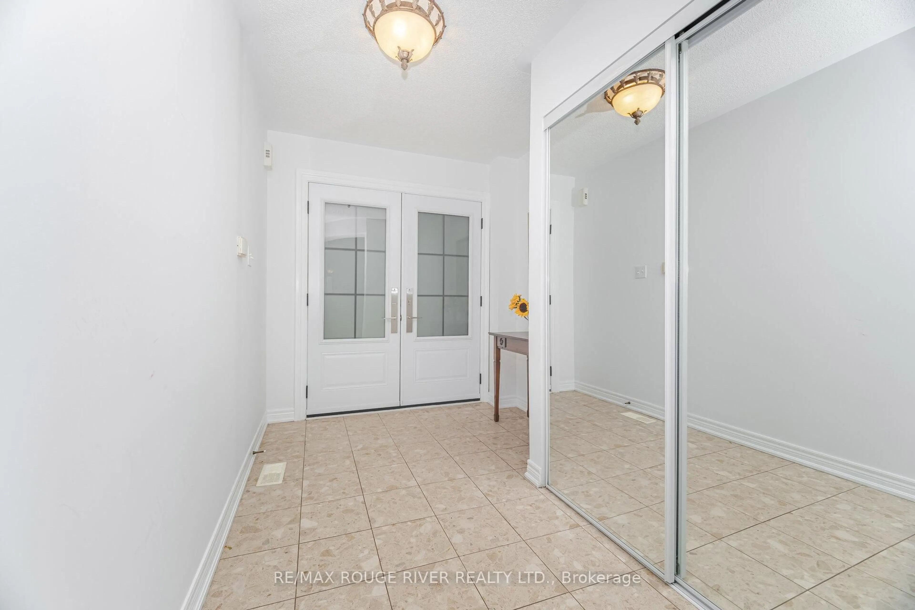 Unknown for 97 Harty Cres, Ajax Ontario L1T 4E7