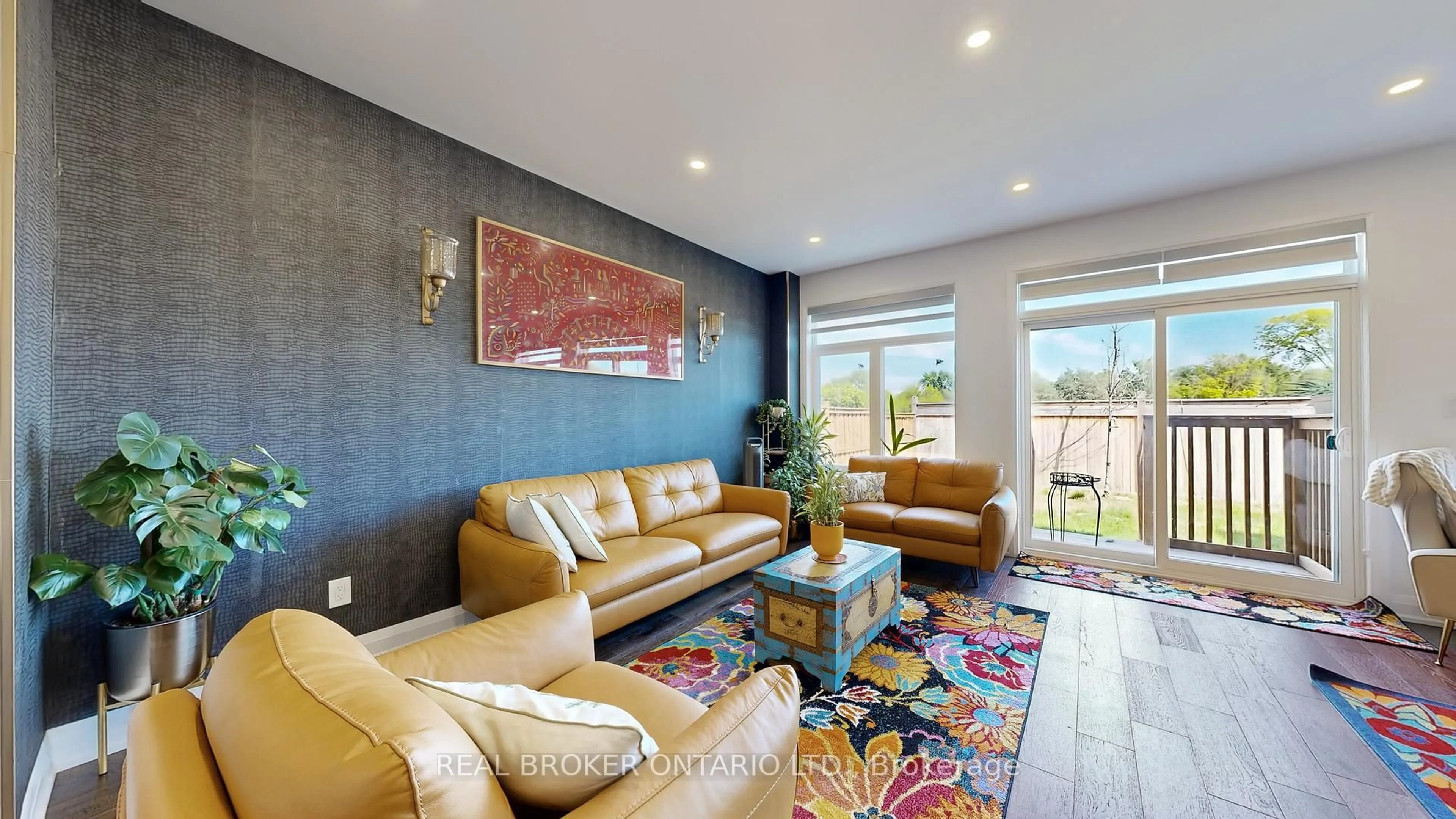 Living room with furniture, unknown for 58 Chelliah Crt, Toronto Ontario M1B 0E7