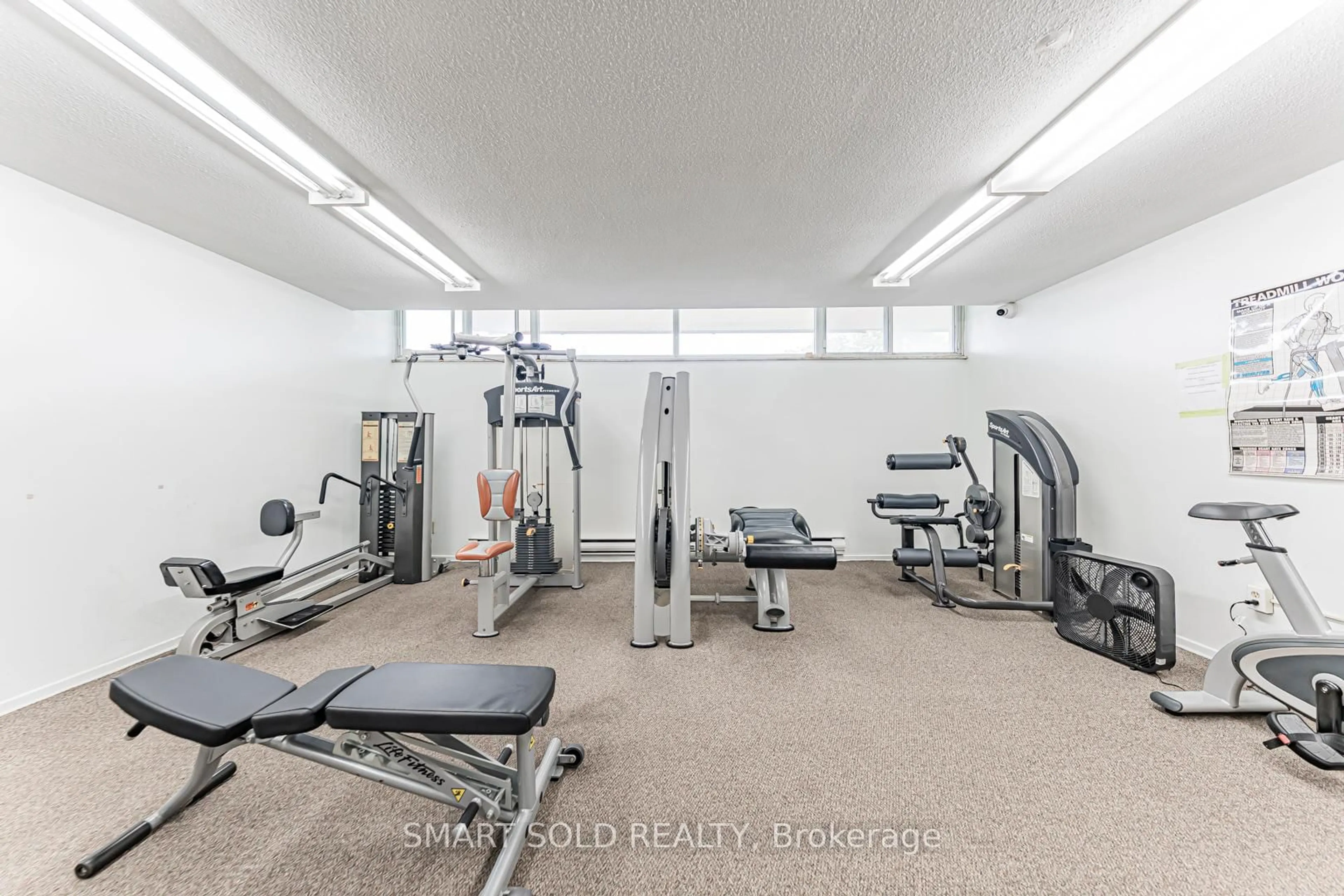 Gym or fitness room for 2550 Pharmacy Ave #1212, Toronto Ontario M1W 1H9