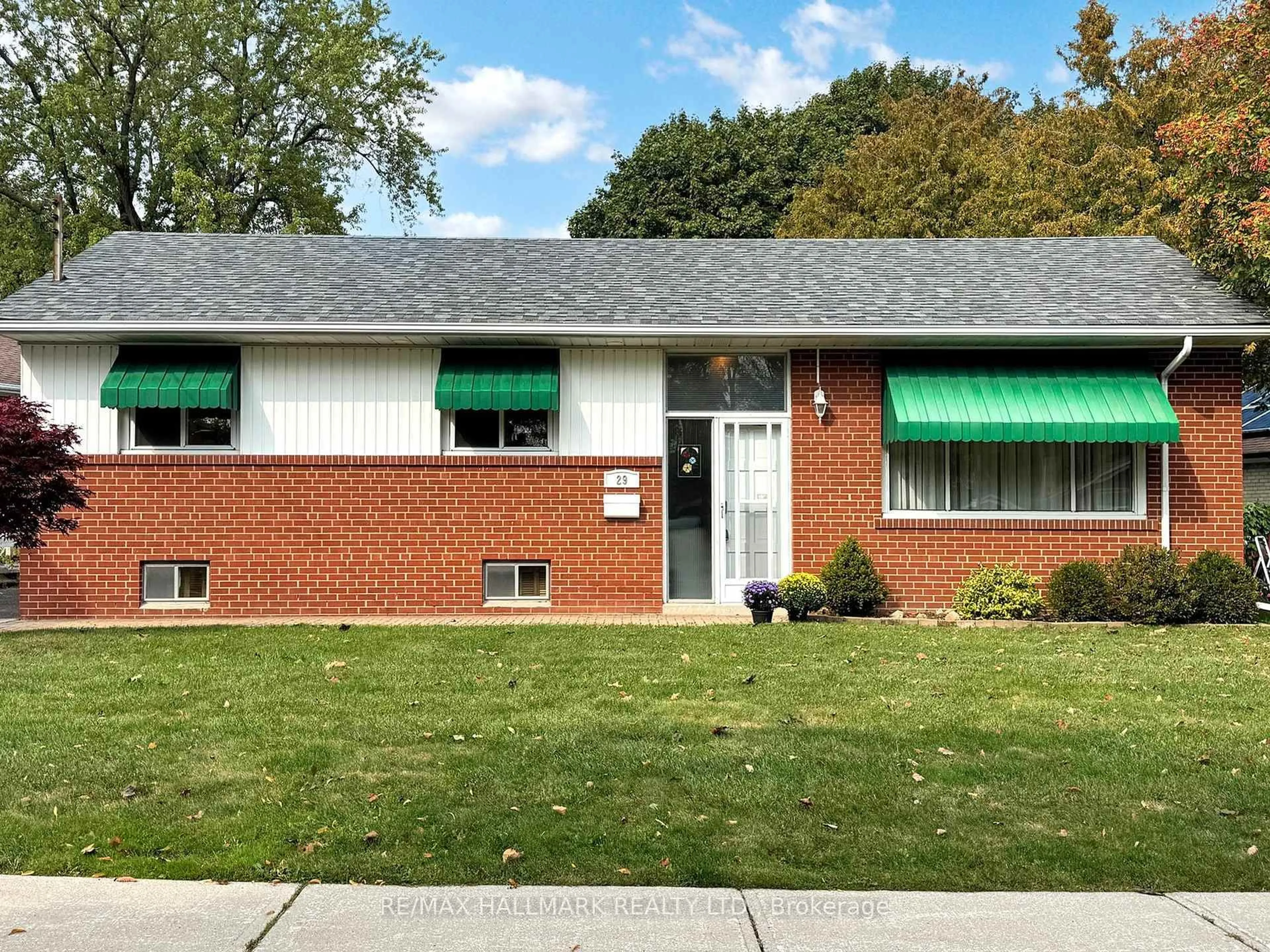 Home with brick exterior material, unknown for 29 Golfhaven Dr, Toronto Ontario M1G 2C8