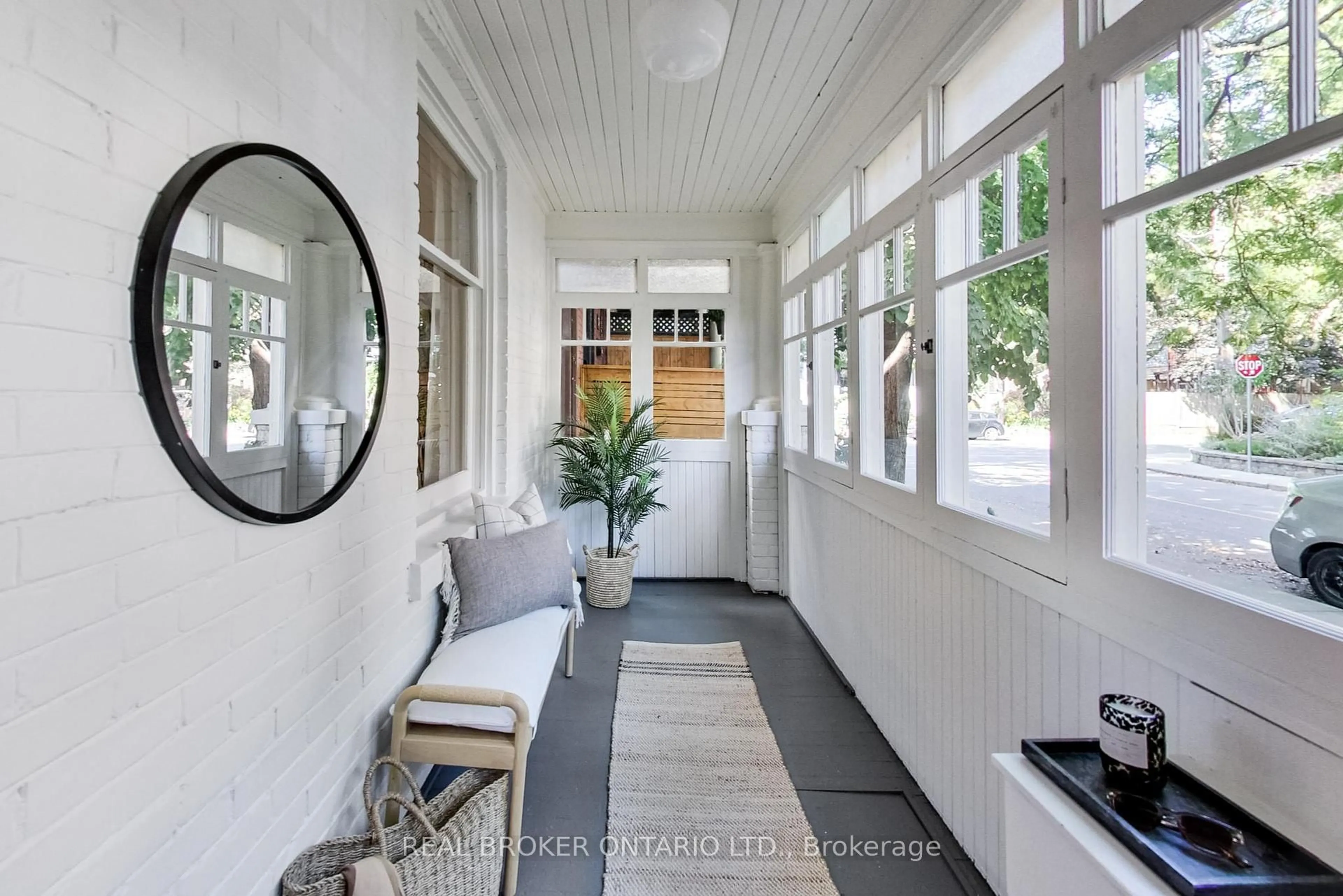 Indoor entryway for 5 Queen Victoria St, Toronto Ontario M4J 1E8
