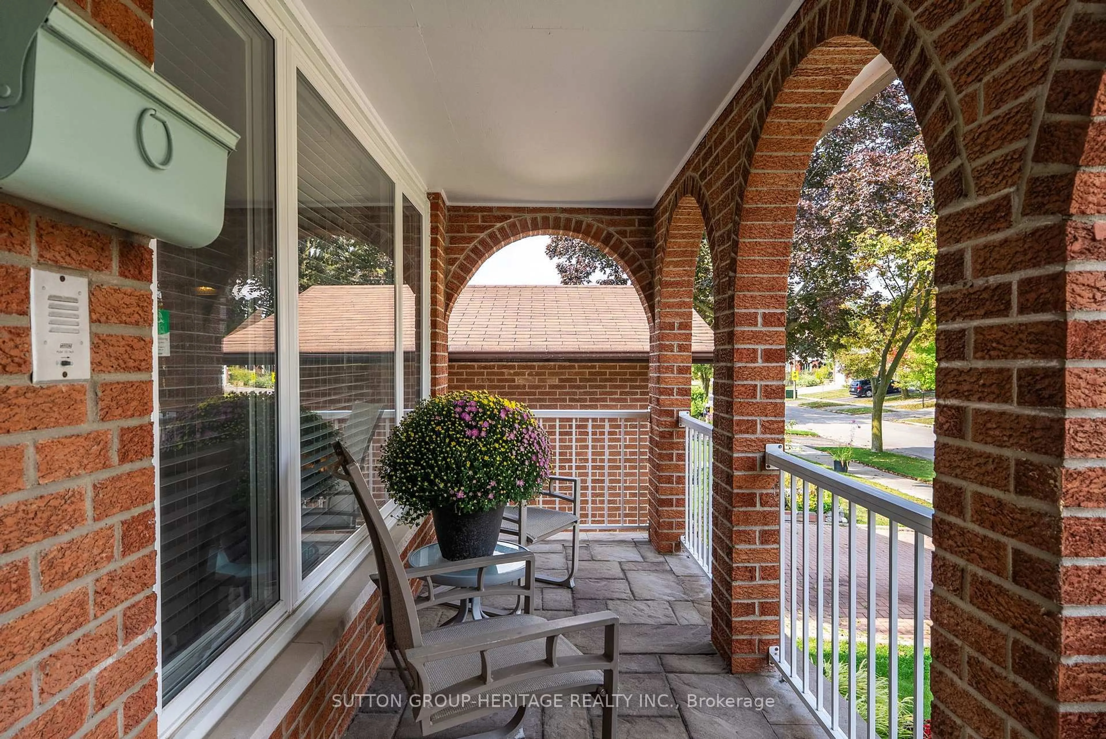 Patio, street for 1471 Fieldlight Blvd, Pickering Ontario L1V 2S3