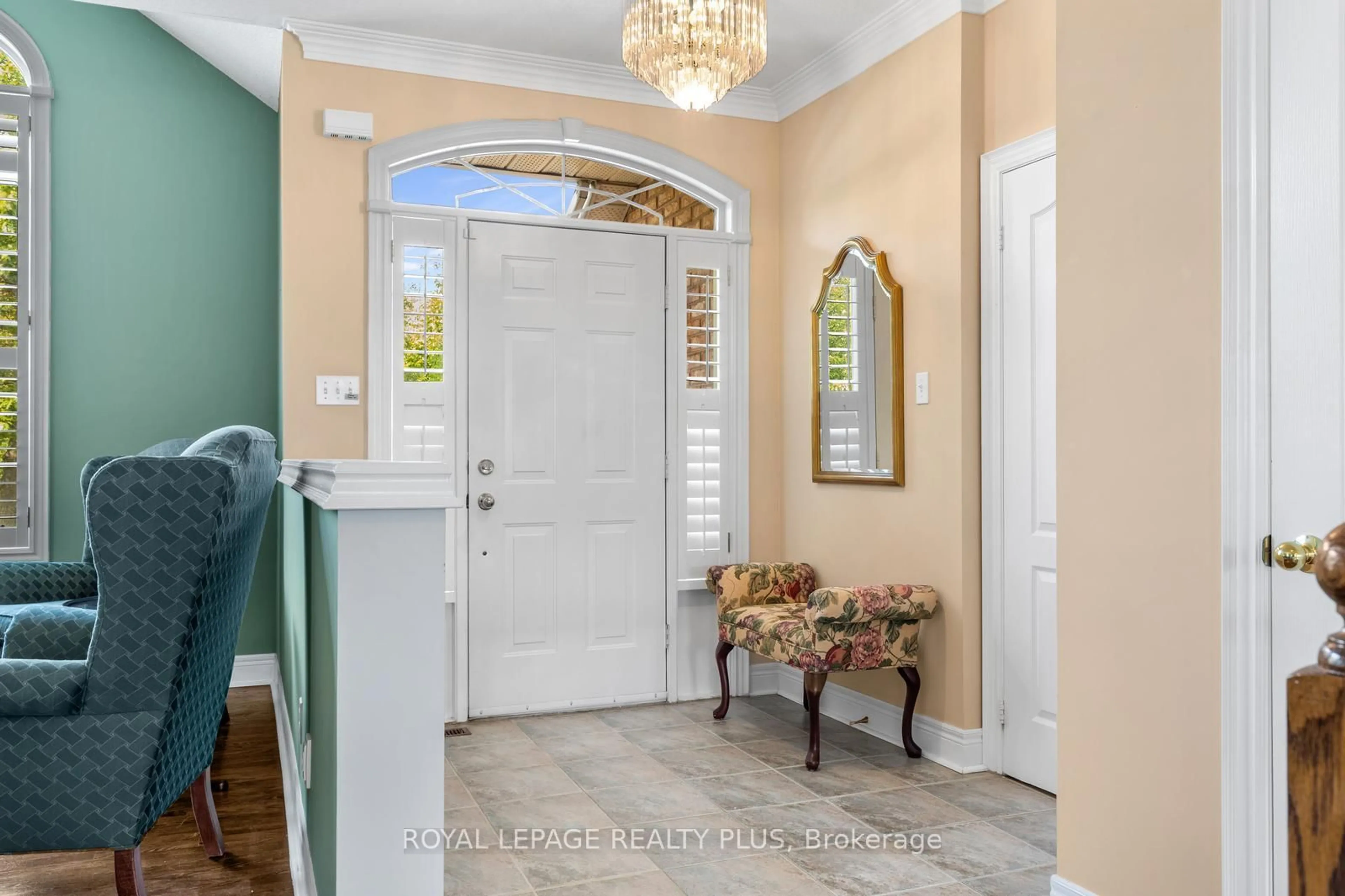 Indoor entryway for 243 Whitby Shores Greenway, Whitby Ontario L1N 9N9