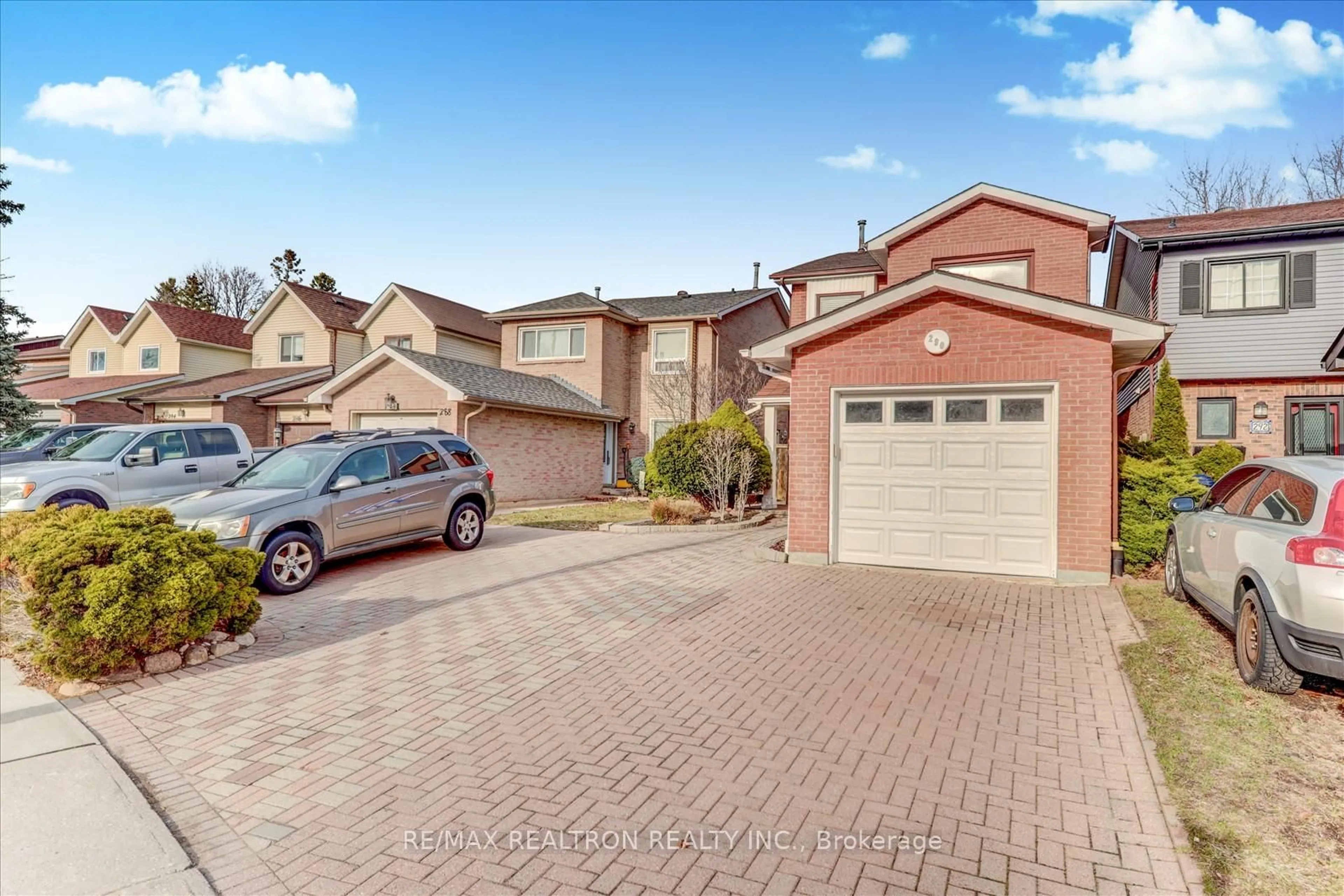 Home with brick exterior material, street for 290 Braymore Blvd, Toronto Ontario M1B 2H4
