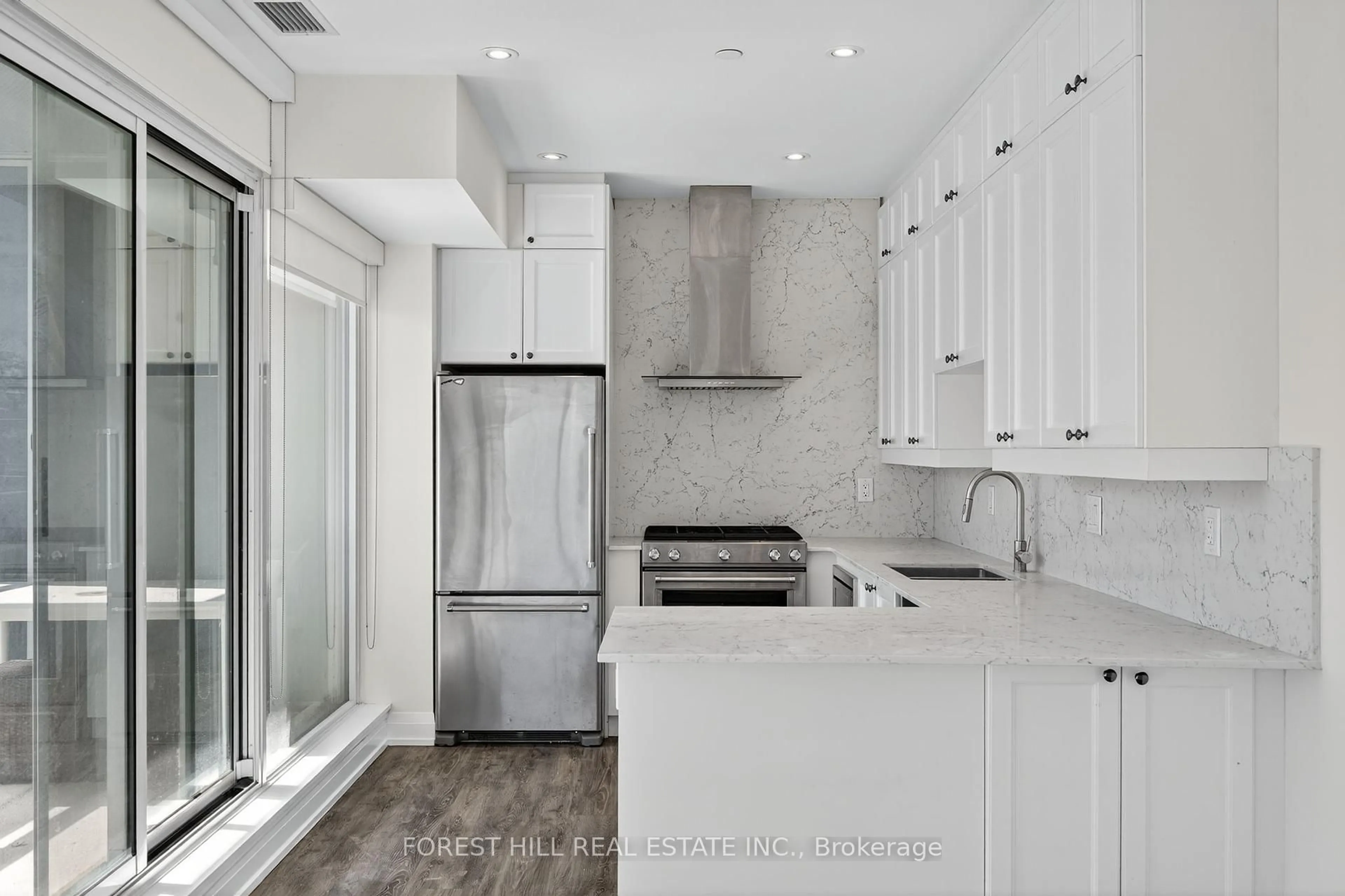 Contemporary kitchen, ceramic/tile floor for 200 Woodbine Ave #402, Toronto Ontario M4L 3P2