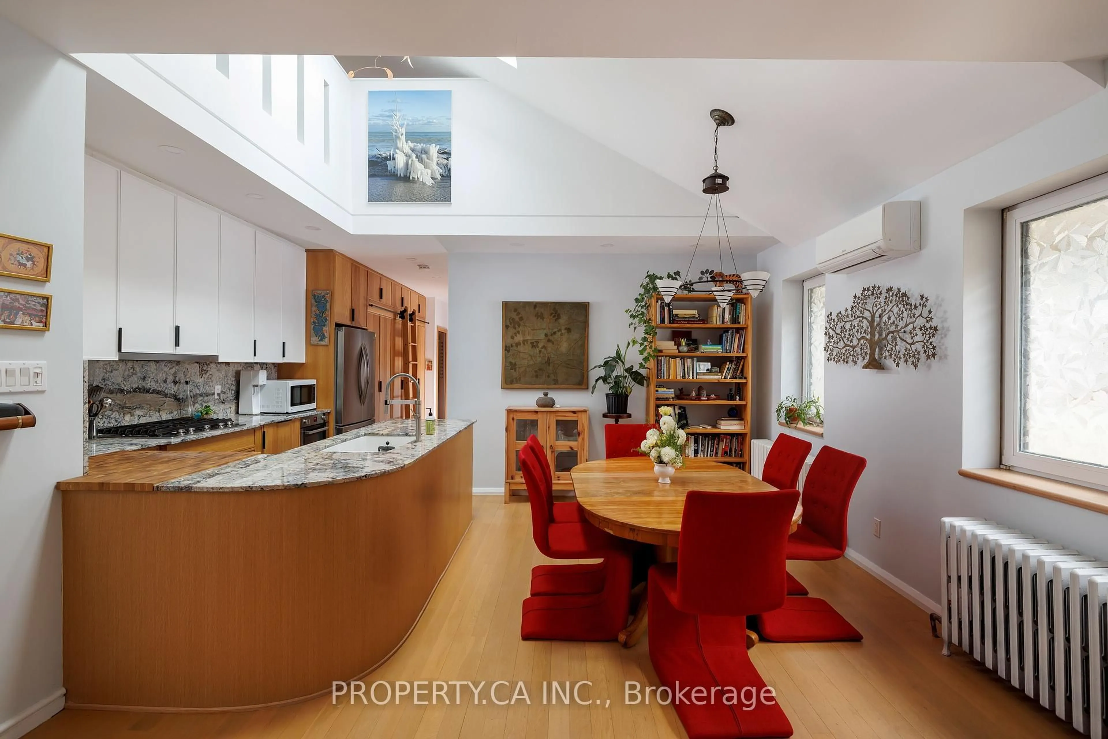 Contemporary kitchen, unknown for 52 Wineva Ave #Upper, Toronto Ontario M4E 2T2
