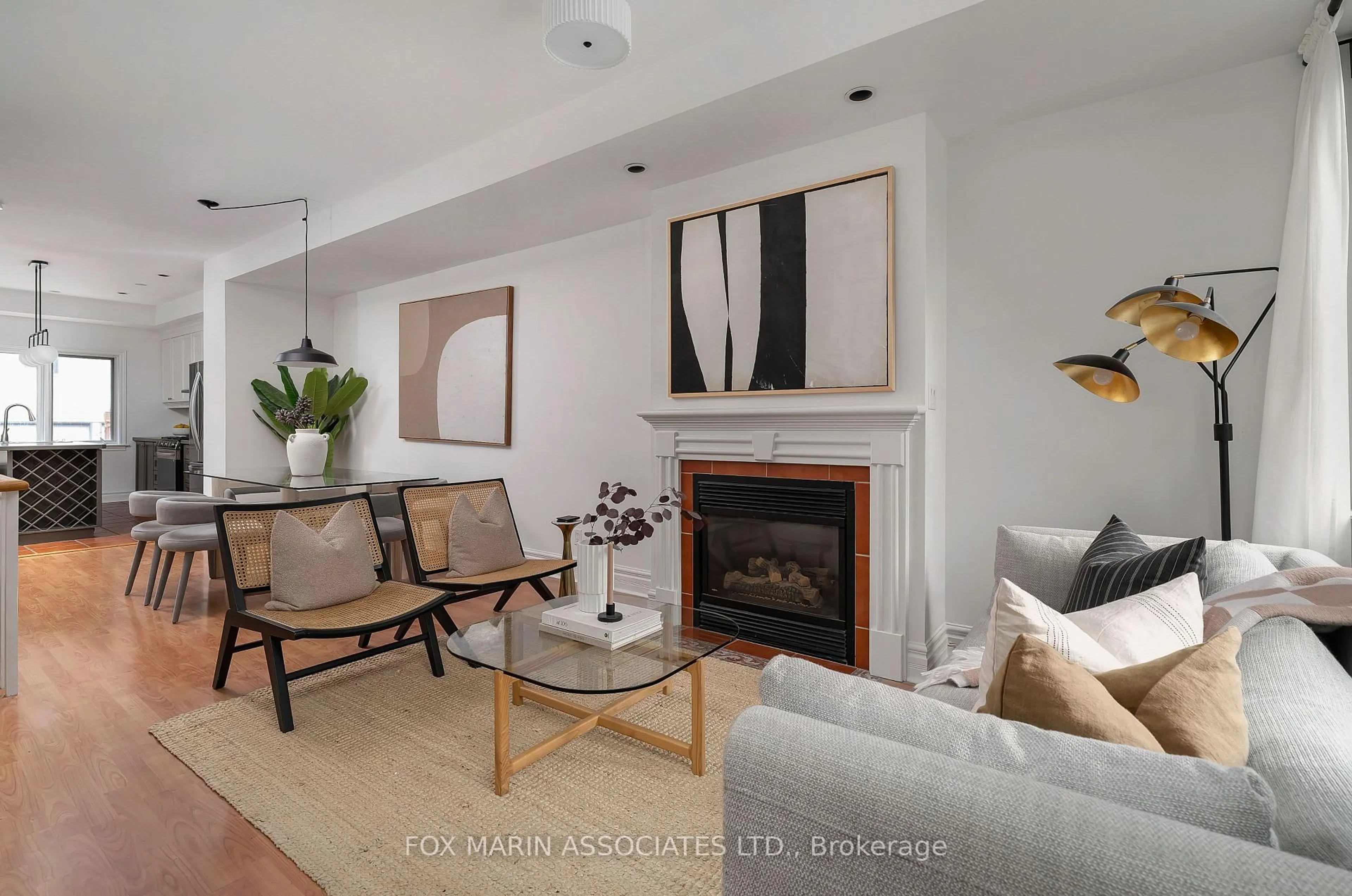 Living room with furniture, unknown for 20 Lewis St, Toronto Ontario M4M 2H3