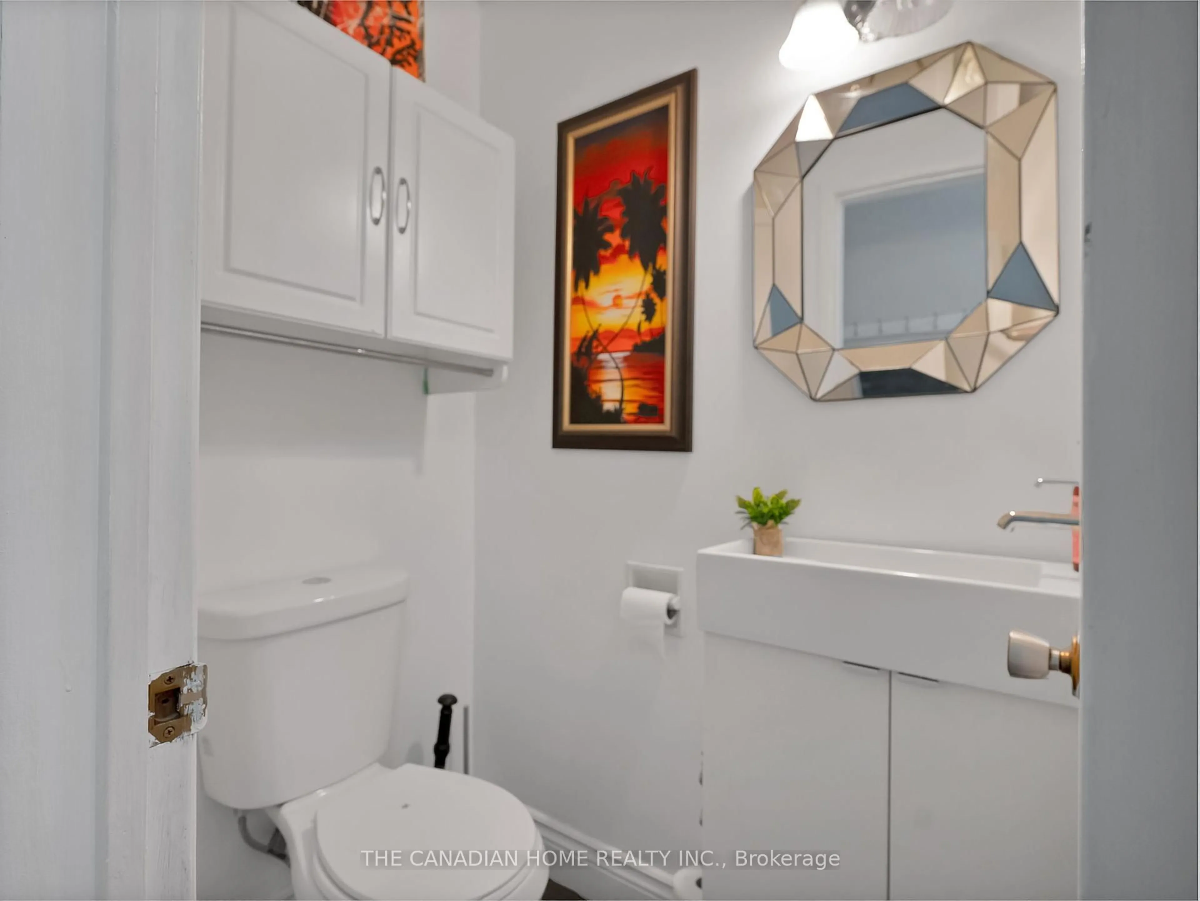 Standard bathroom, ceramic/tile floor for 517 Ortono Ave, Oshawa Ontario L1H 3L7