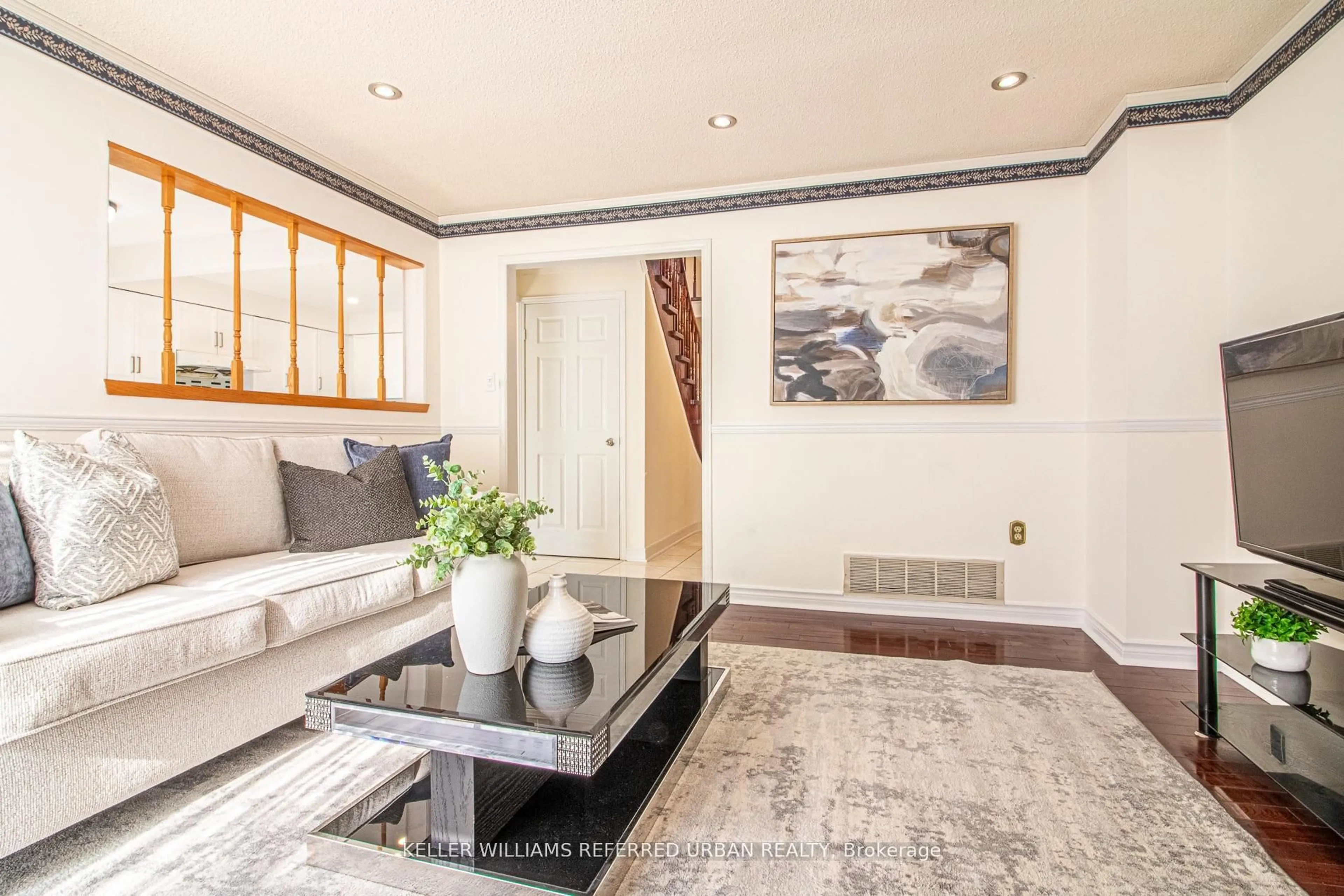 Living room with furniture, unknown for 63 Holmbush Cres, Toronto Ontario M1V 2Y8