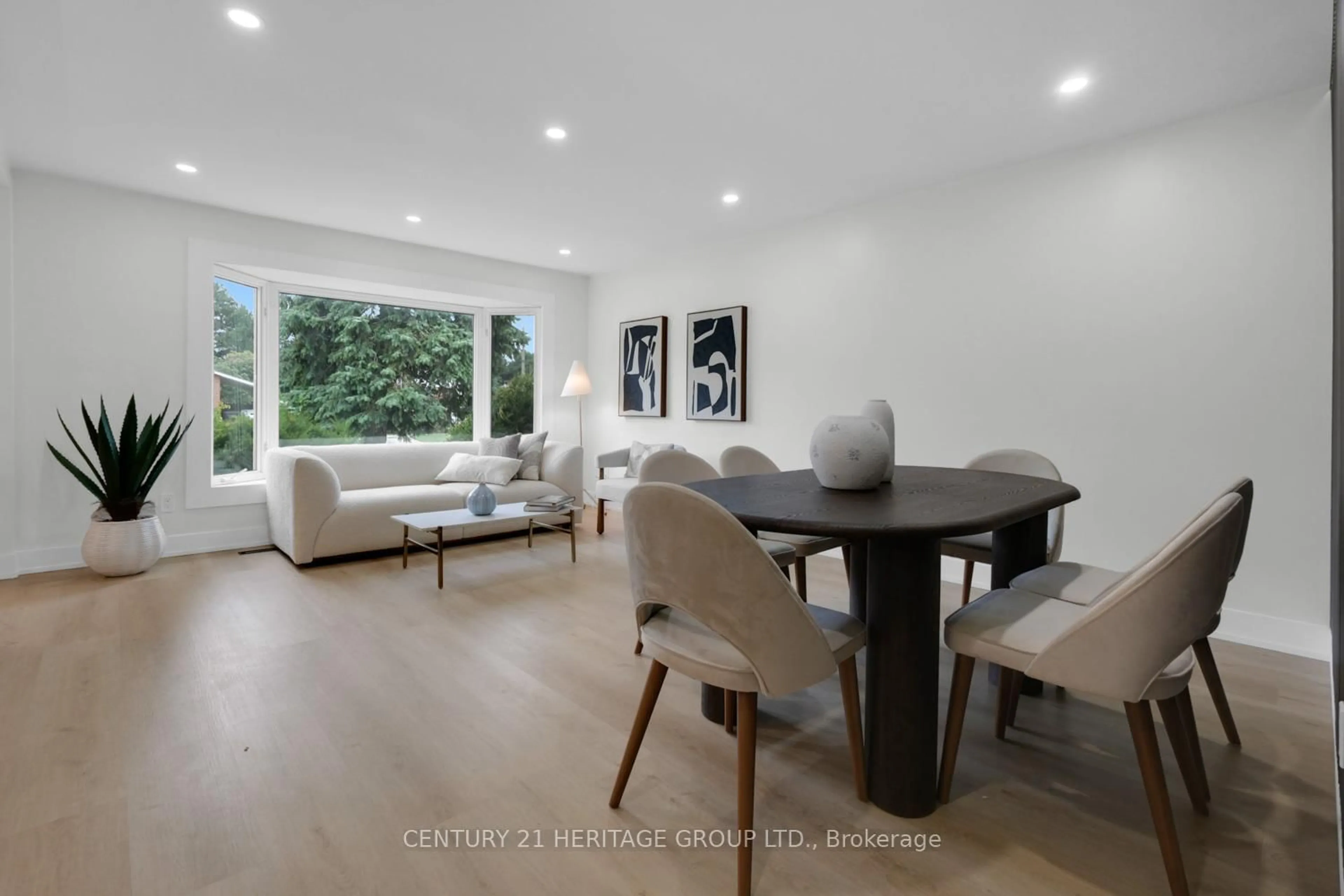 Living room with furniture, unknown for 43 Howell Sq, Toronto Ontario M1B 1C3