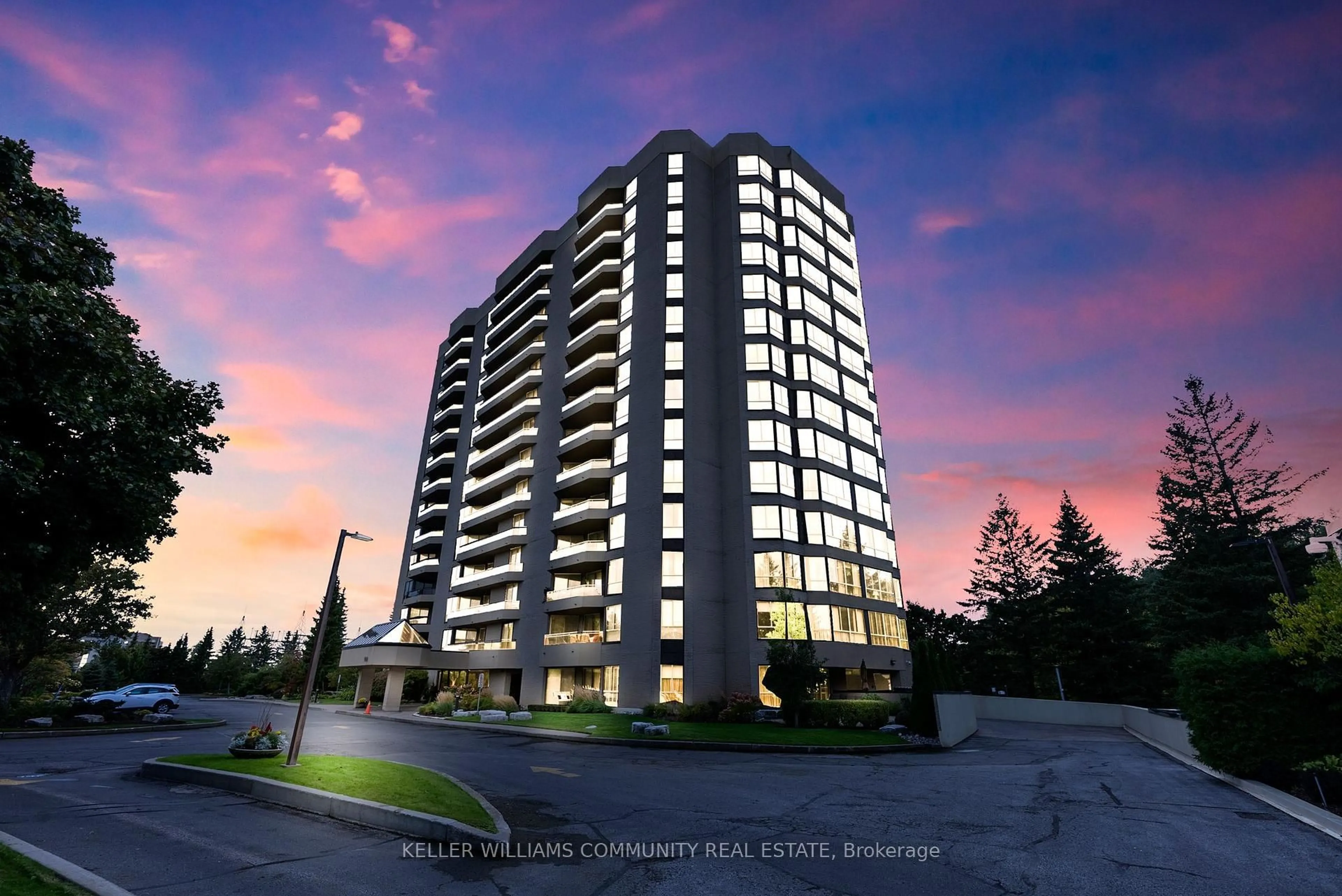 Unknown for 900 Wilson Rd #405, Oshawa Ontario L1G 7T2