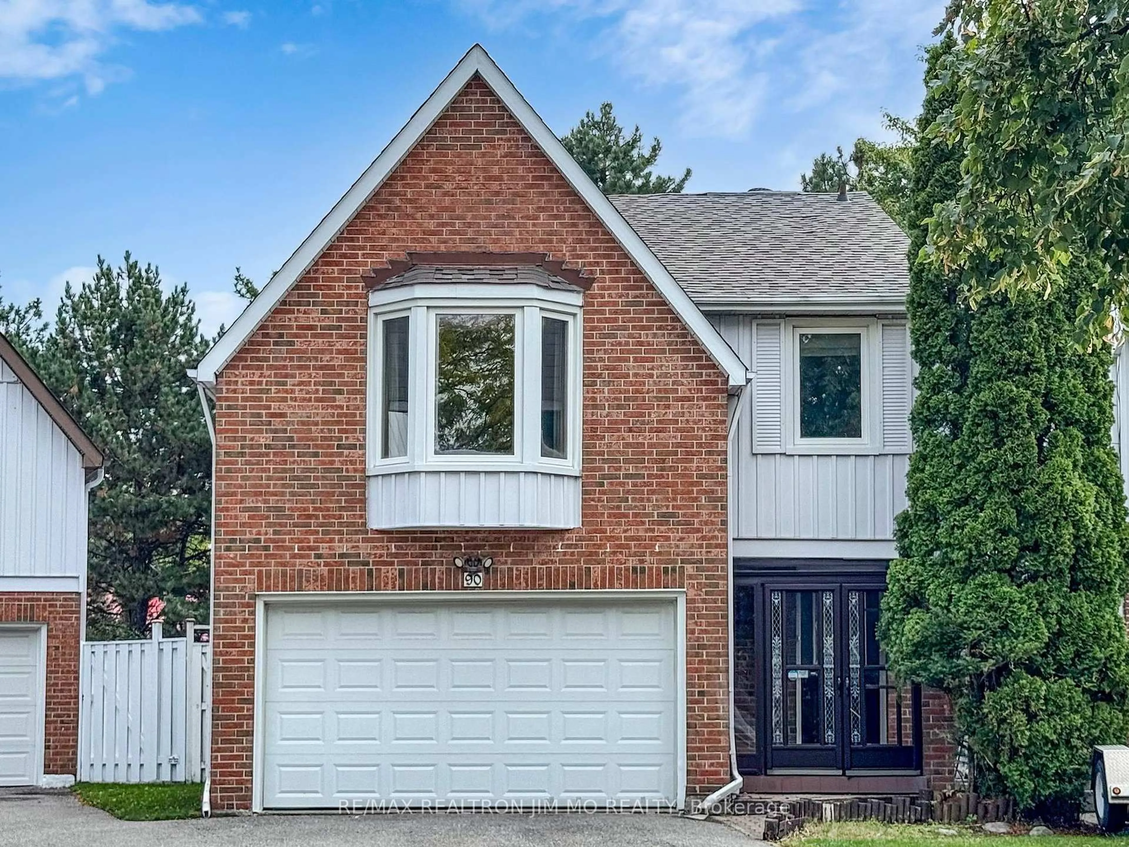 Home with brick exterior material, street for 90 Belinda Sq, Toronto Ontario M1W 3M2