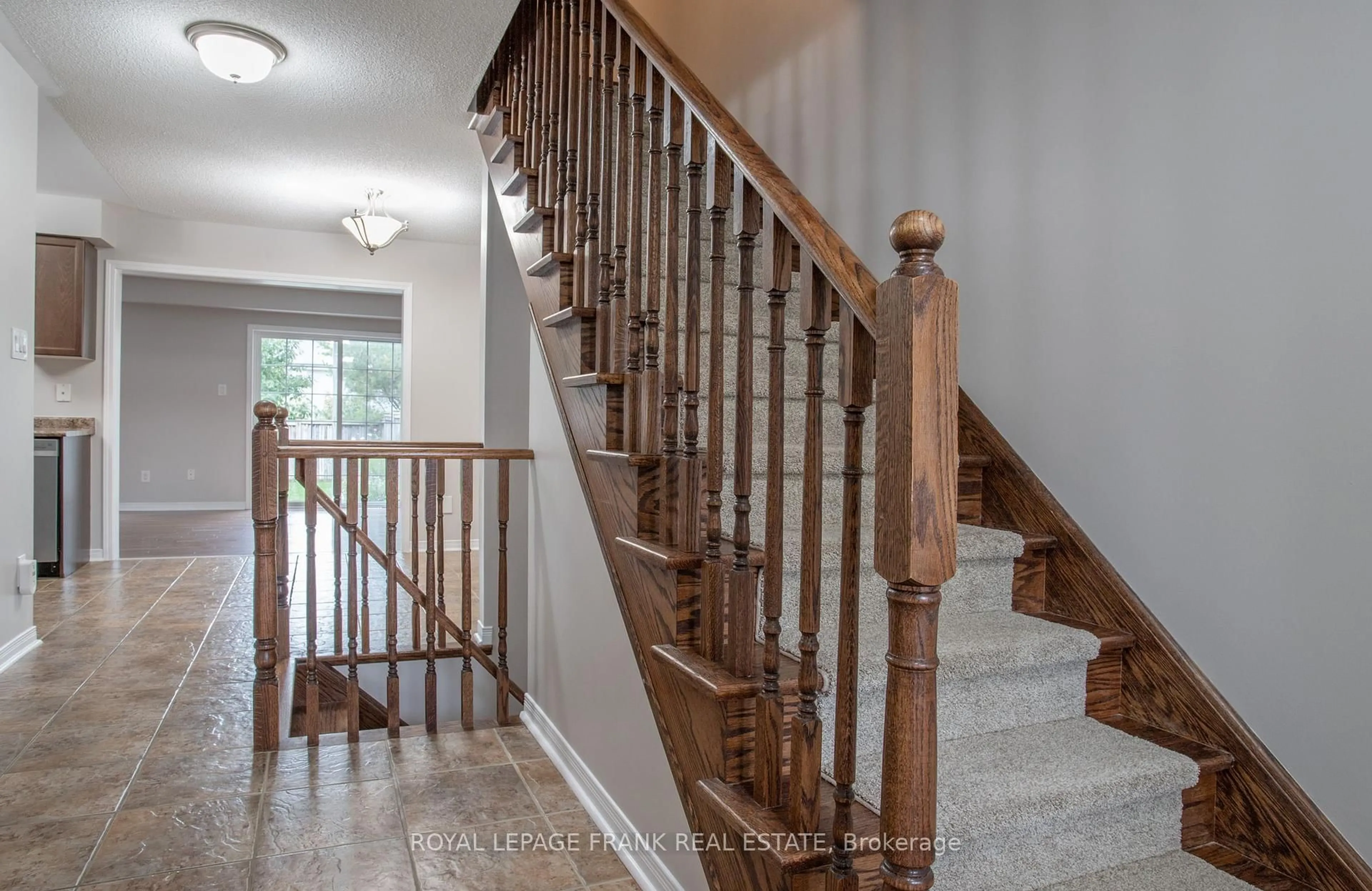 Stairs for 57 Shrewsbury Dr, Whitby Ontario L1M 0E2