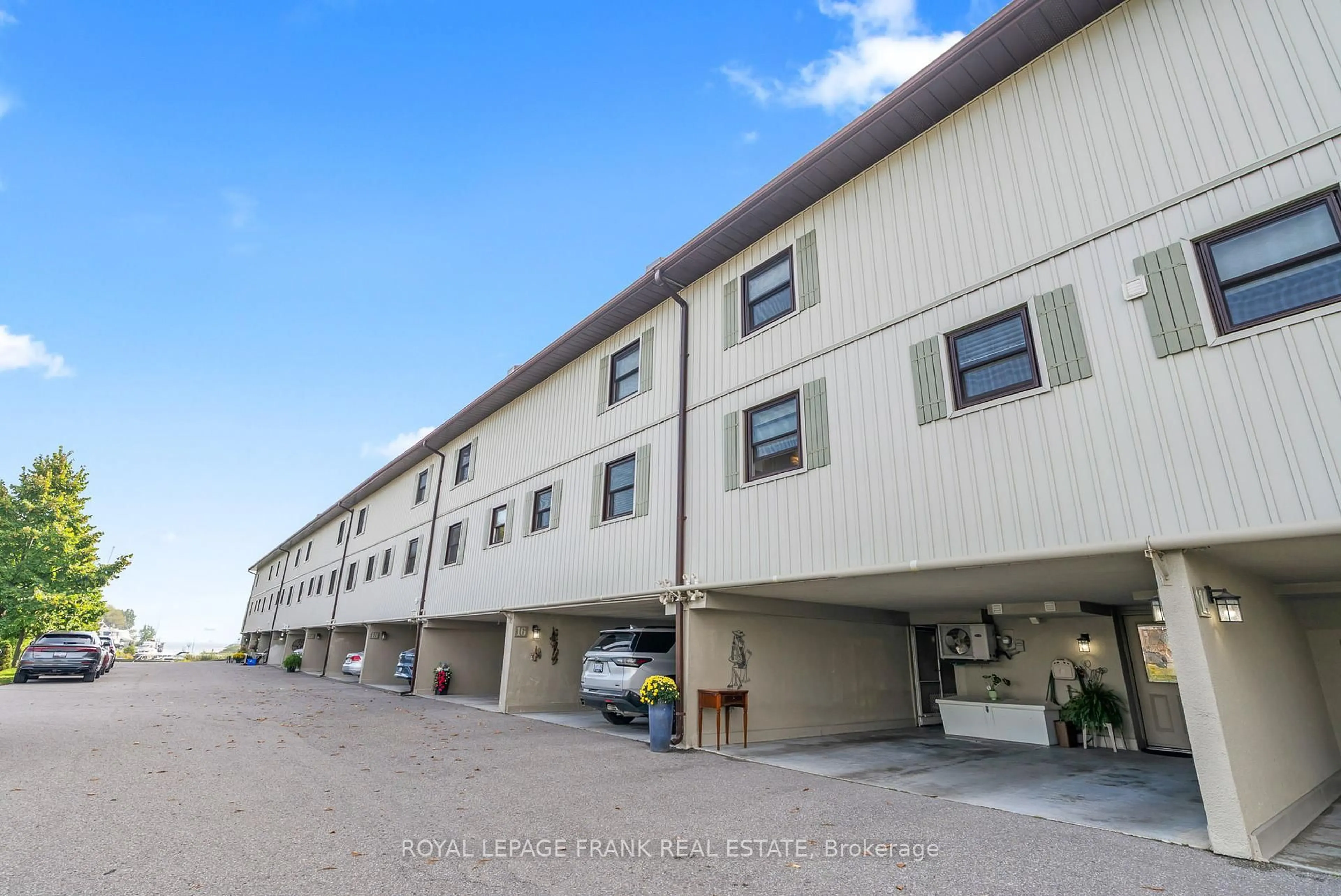 Unknown for 120 Port Darlington Rd #15, Clarington Ontario L1C 3K3