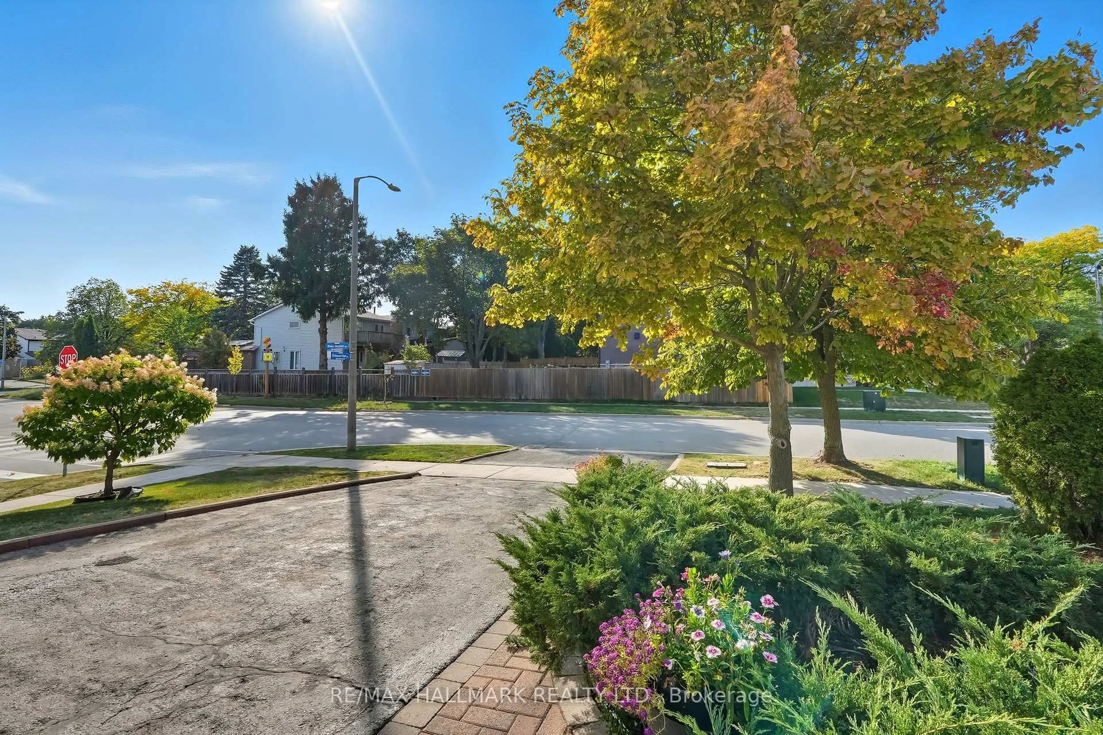 A pic from outside/outdoor area/front of a property/back of a property/a pic from drone, street for 69 White Heather Blvd, Toronto Ontario M1V 1P7