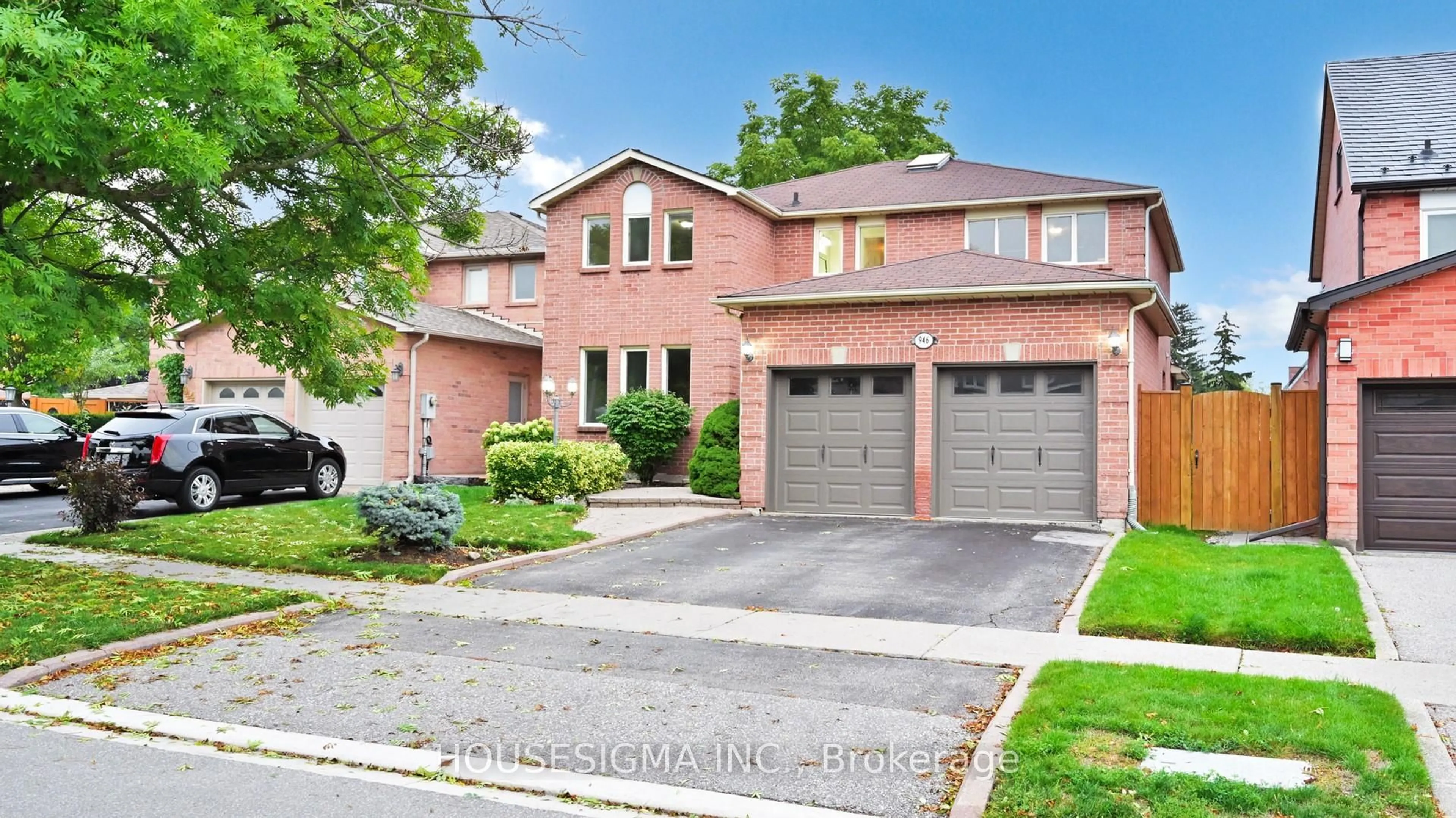 Home with brick exterior material, street for 946 Rambleberry Ave, Pickering Ontario L1V 5Y7