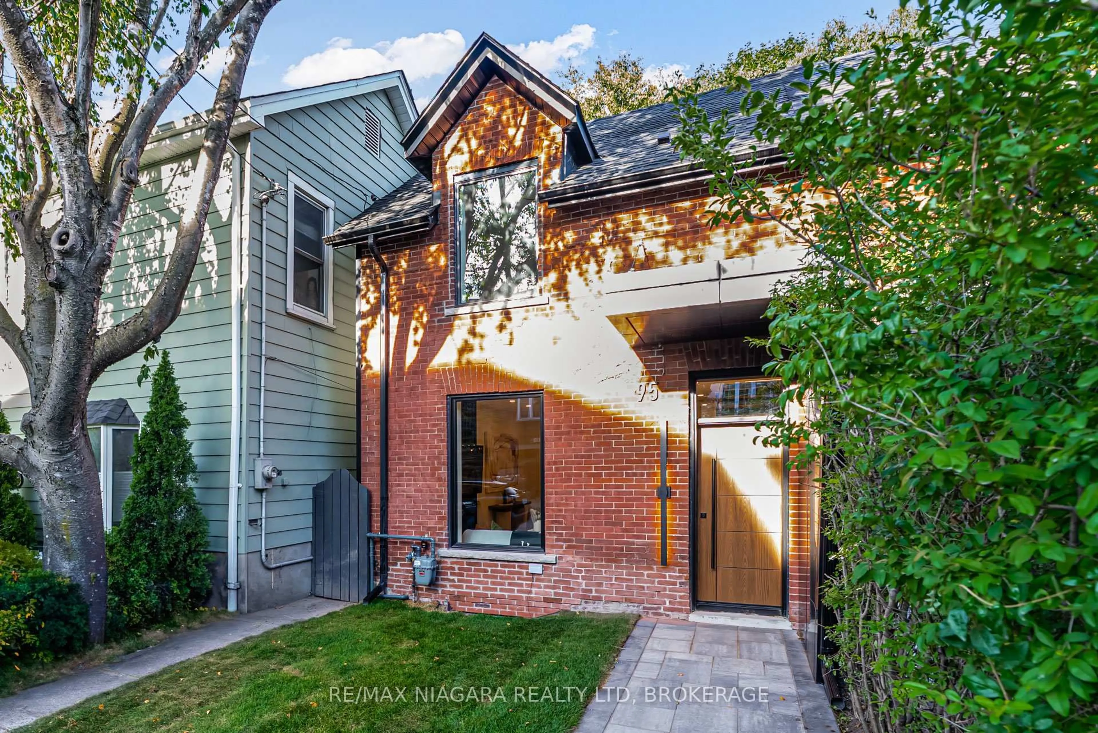Home with brick exterior material, street for 95 Kimberley Ave, Toronto Ontario M4E 2Z4
