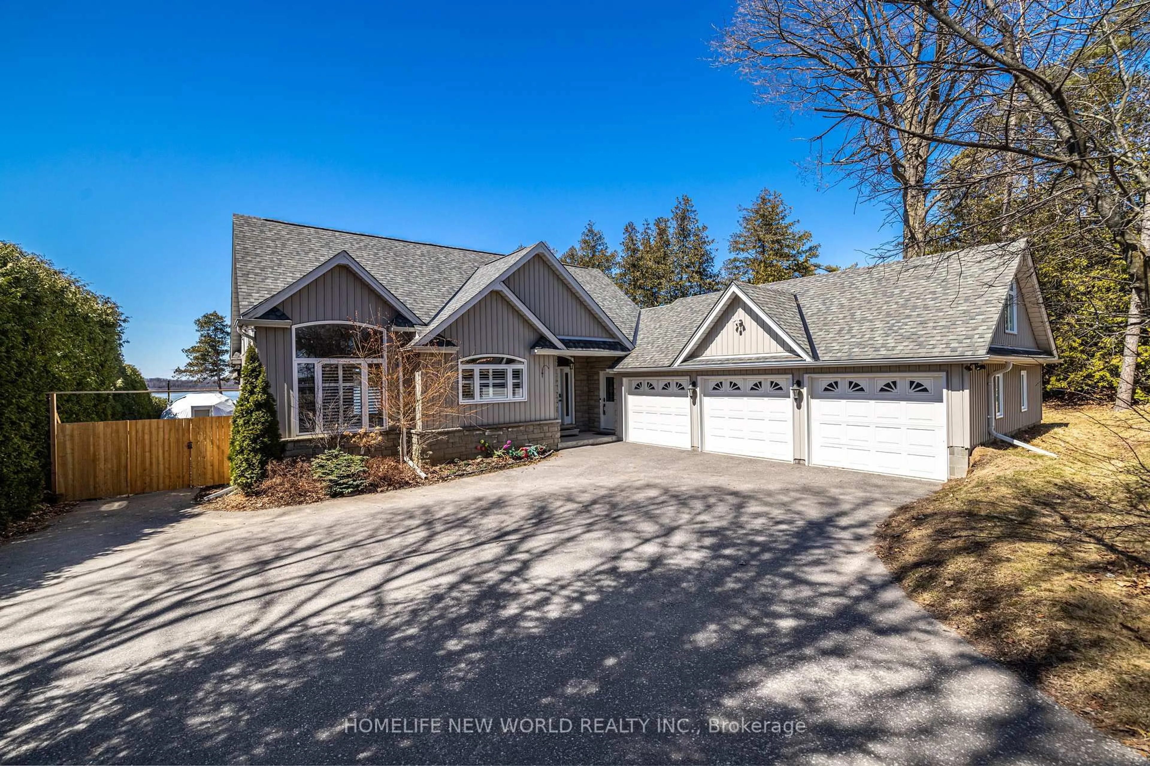 A pic from outside/outdoor area/front of a property/back of a property/a pic from drone, street for 253 Stephenson Point Rd, Scugog Ontario L9L 1B4