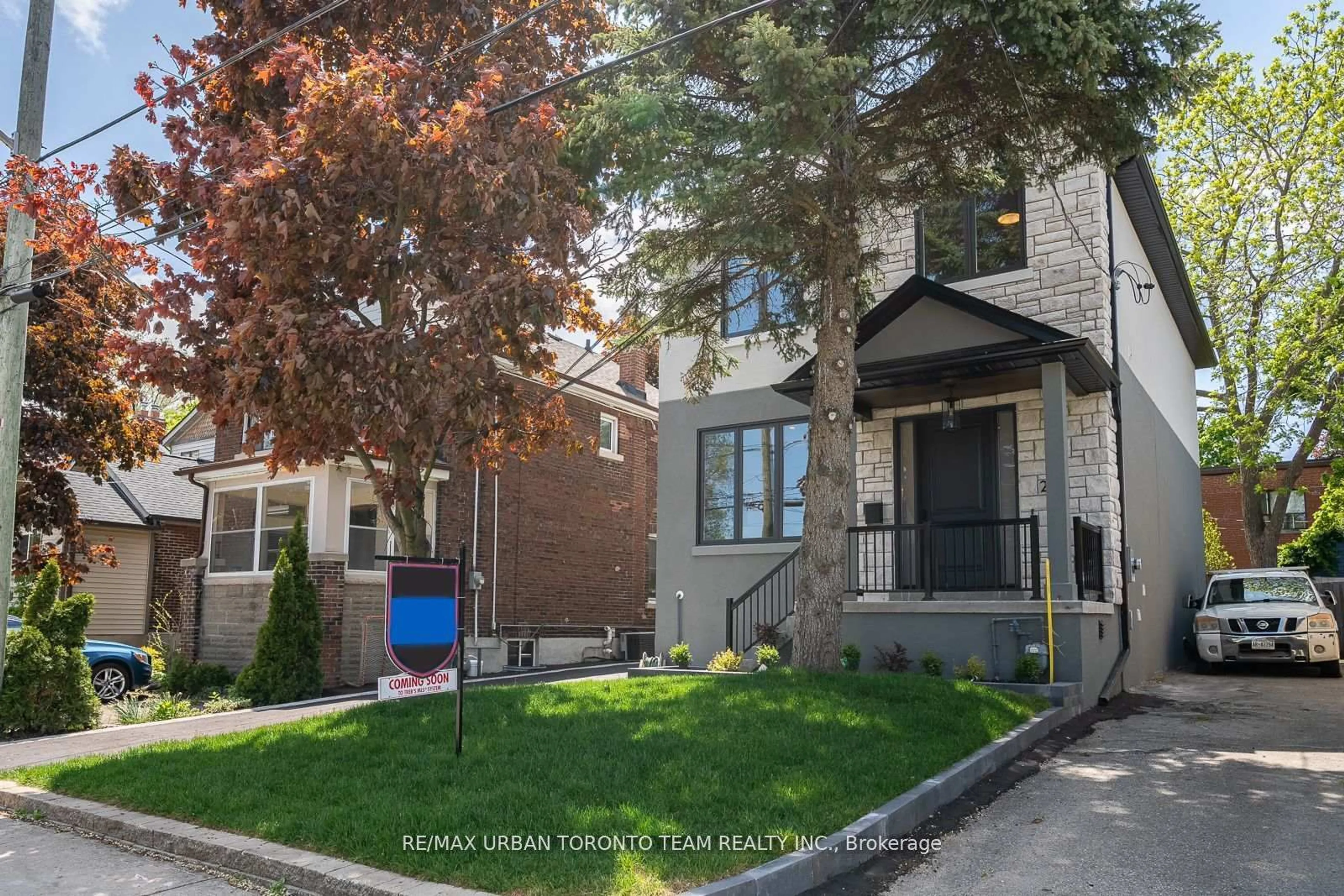 Home with brick exterior material, street for 26 Kalmar Ave, Toronto Ontario M1N 3G3
