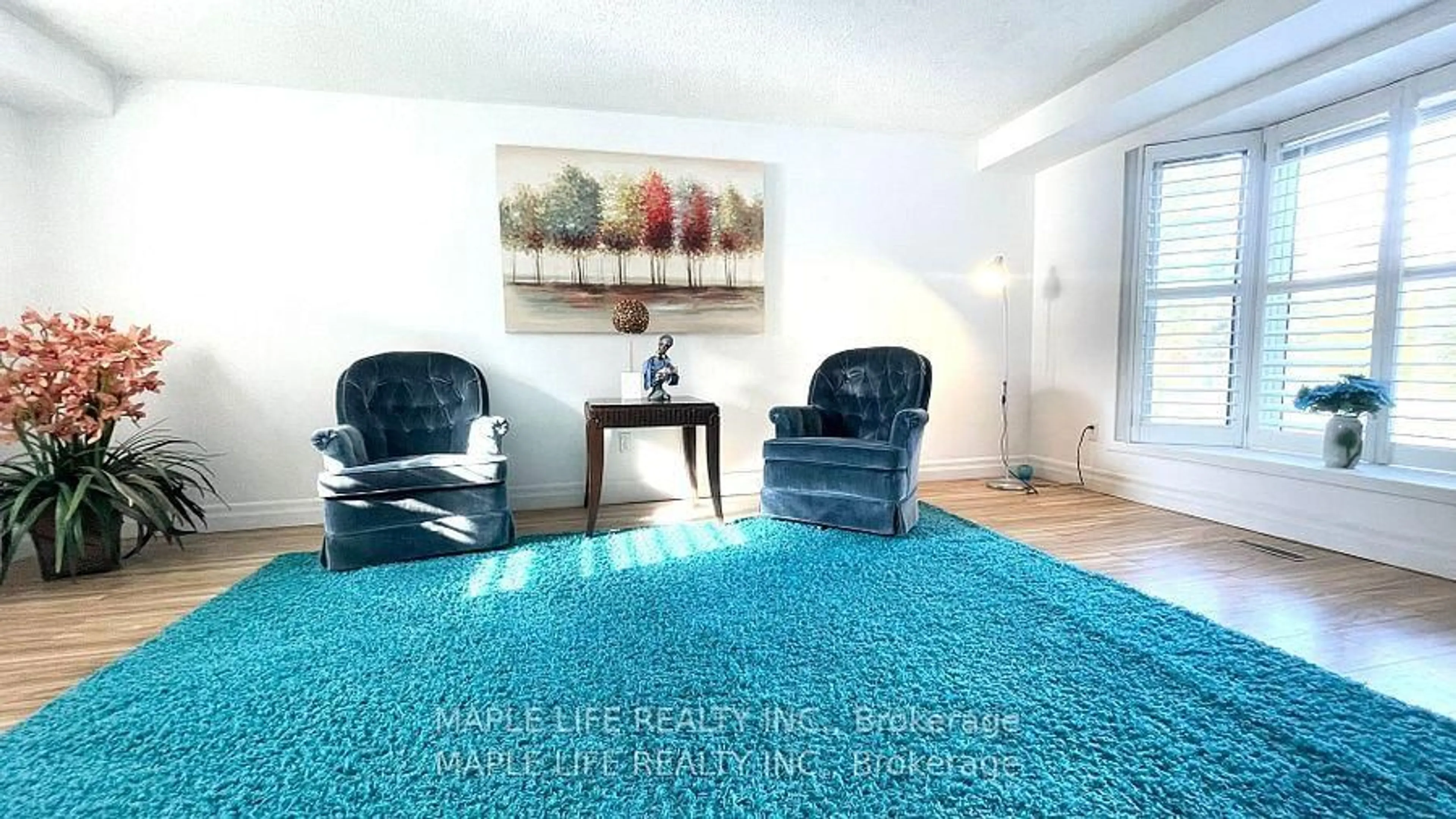Living room with furniture, carpet floor for 100 Wickson Tr, Toronto Ontario M1B 1P3