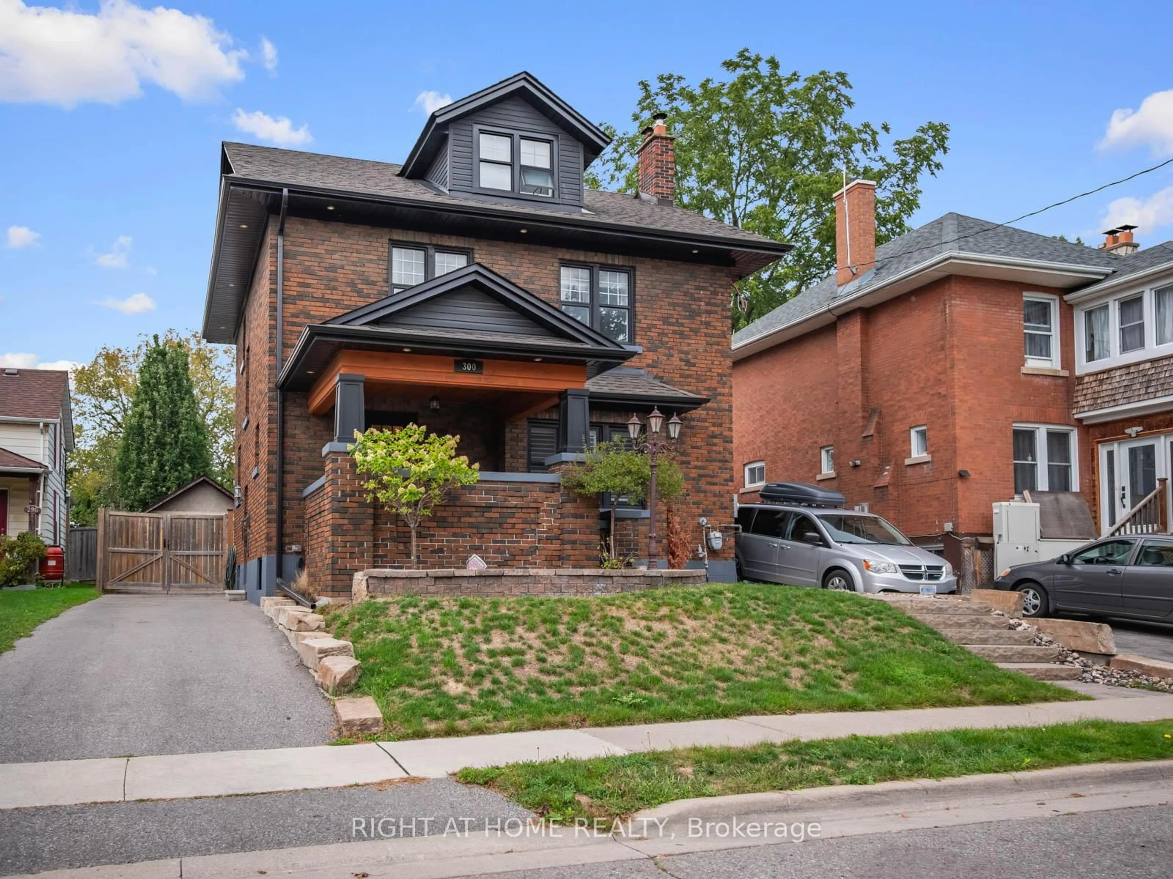 Home with brick exterior material, street for 300 William St, Oshawa Ontario L1G 1K8