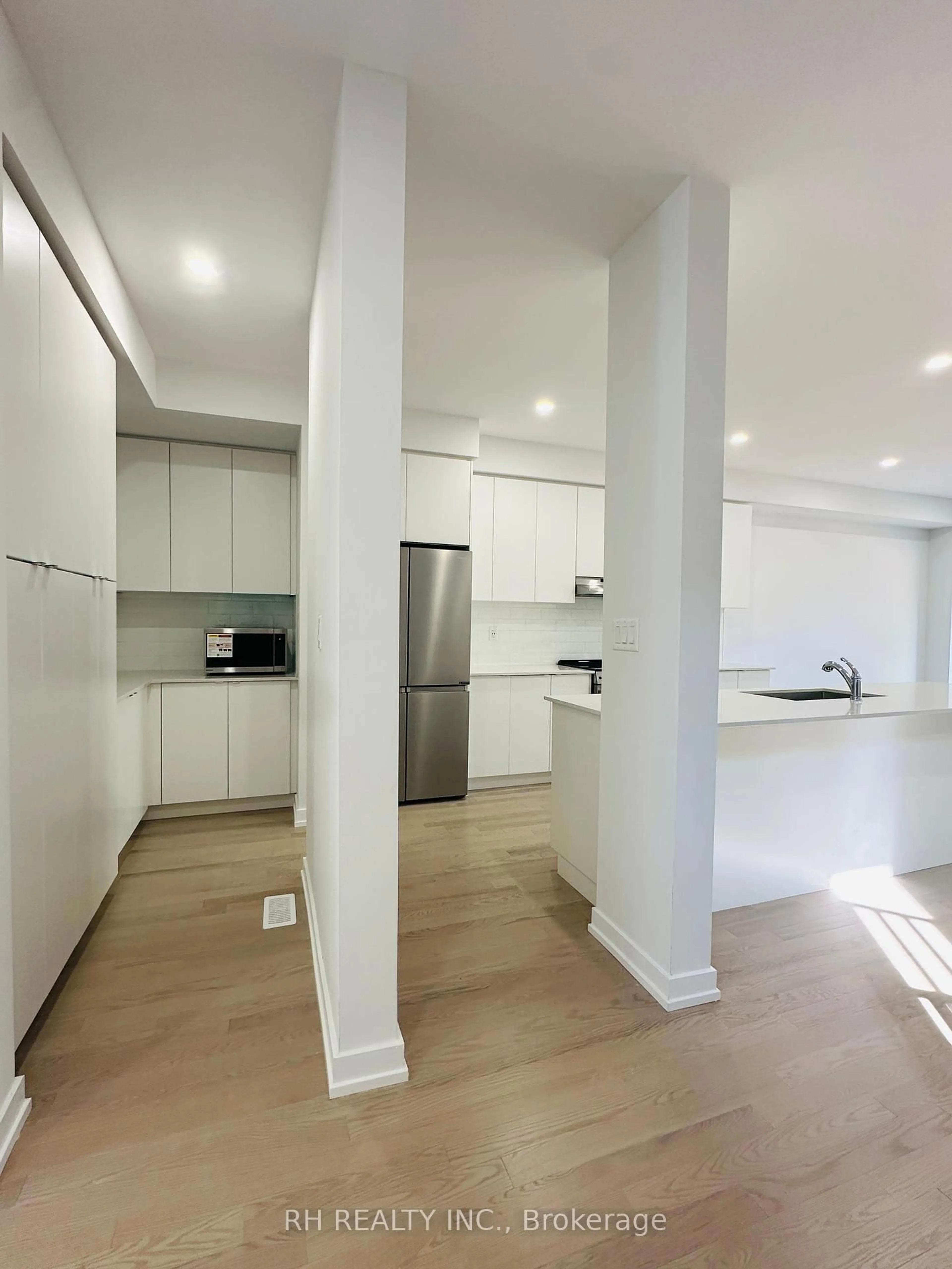 Open concept kitchen, unknown for 37 Danielle Moore Circ, Toronto Ontario M1P 3S5