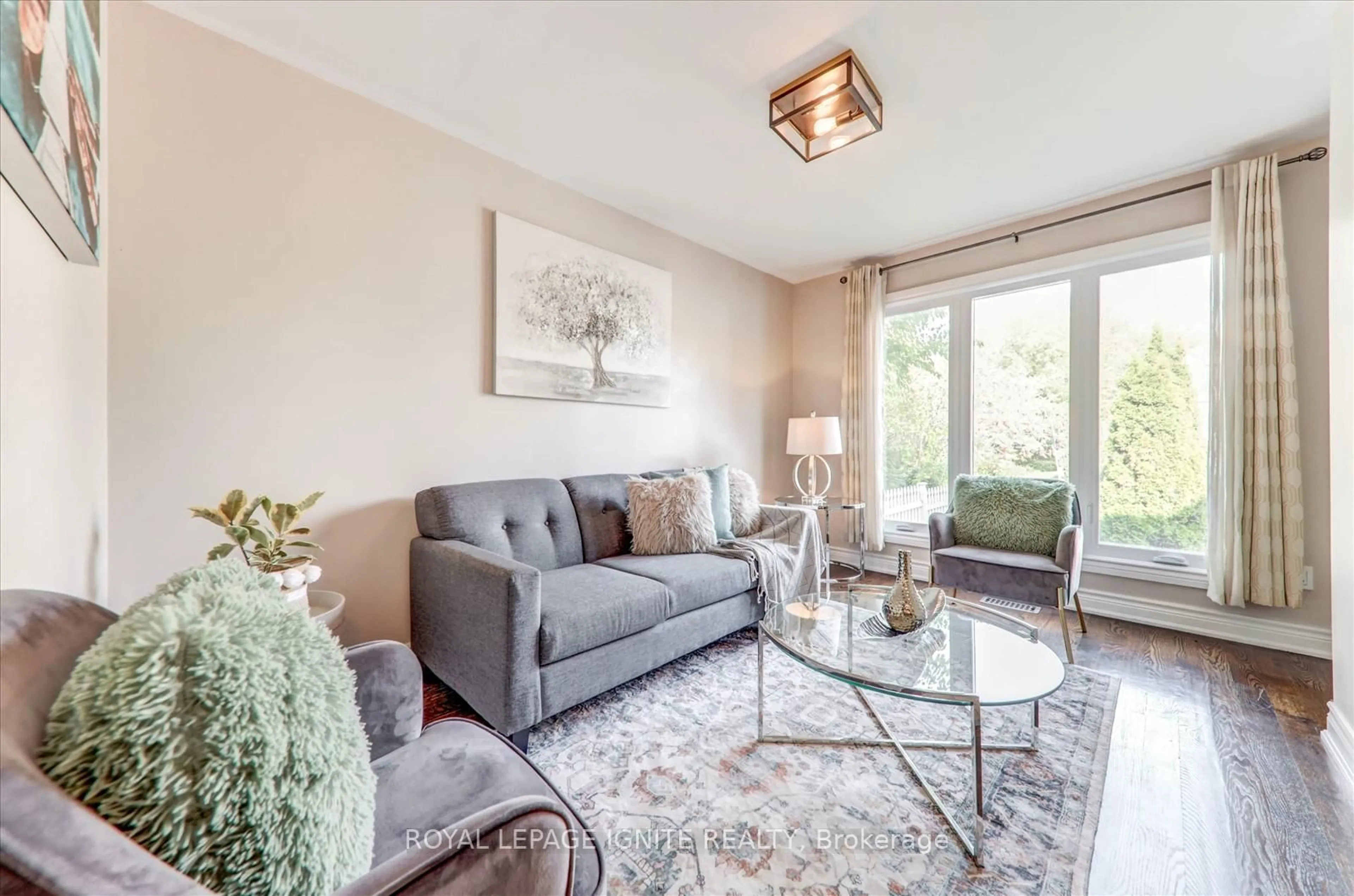 Living room with furniture, unknown for 11 Magnum Way, Toronto Ontario M1C 5C3