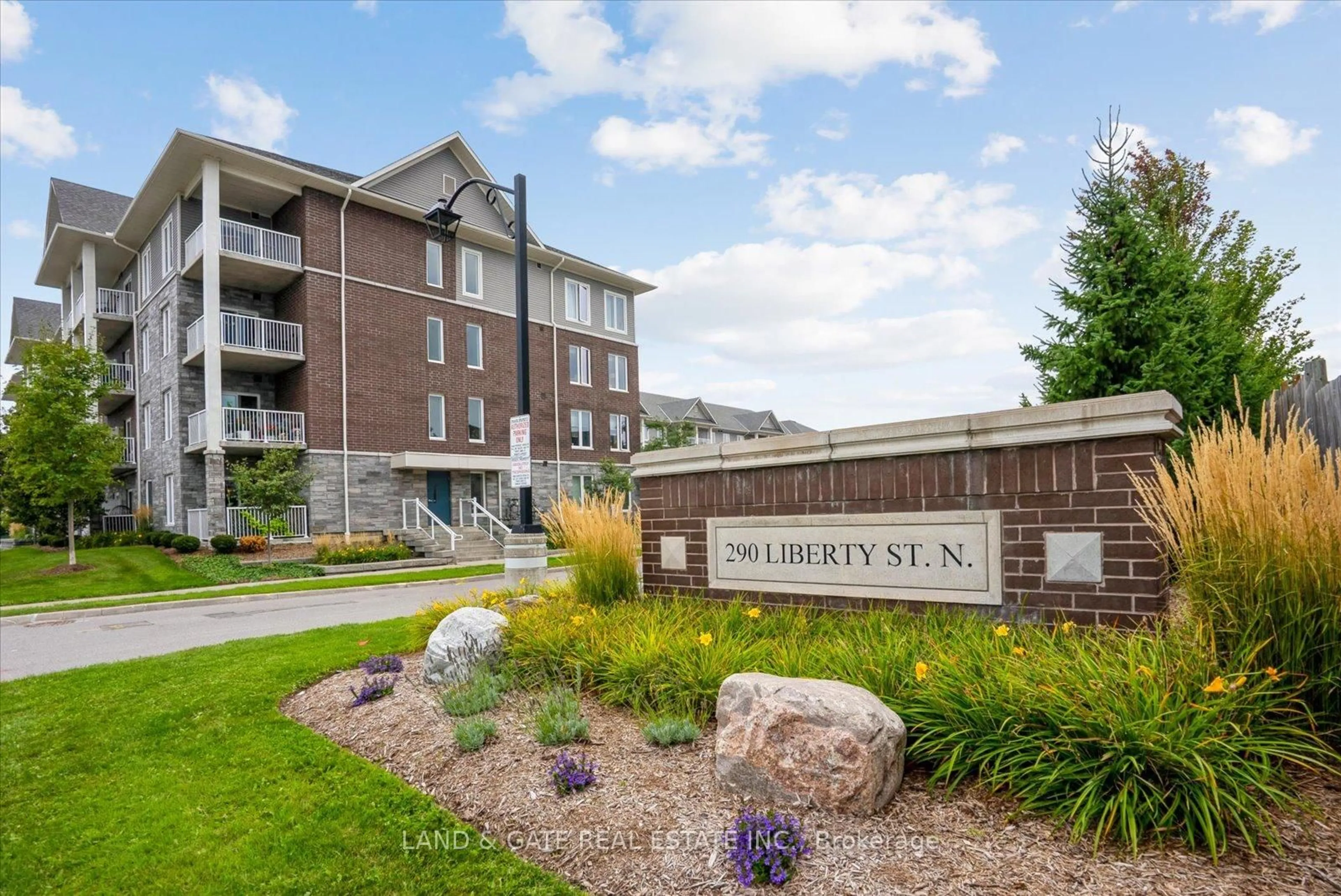 Unknown for 290 Liberty St #102, Clarington Ontario L1C 0H3