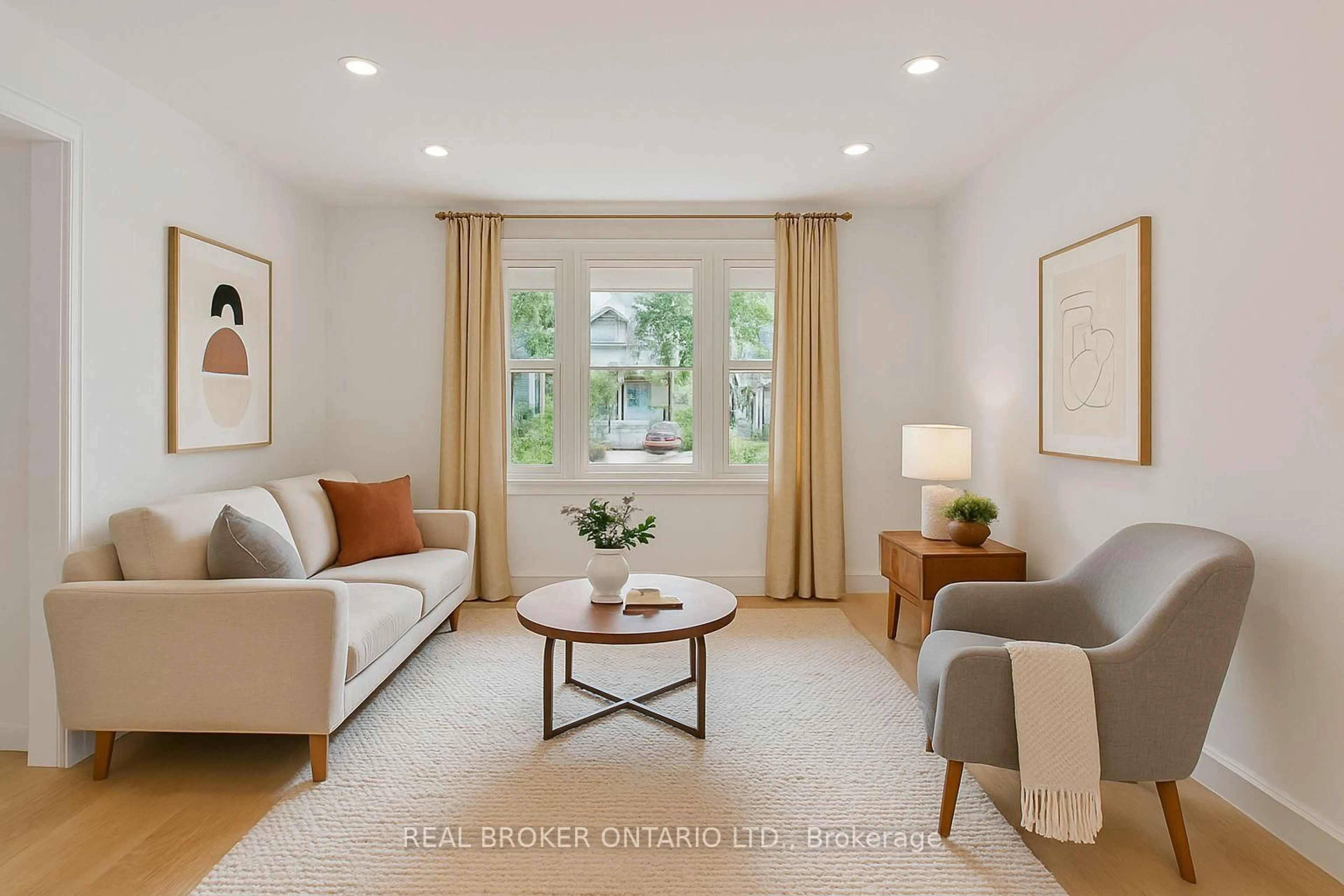Living room with furniture, unknown for 47 Mortimer Ave, Toronto Ontario M4K 1Z9