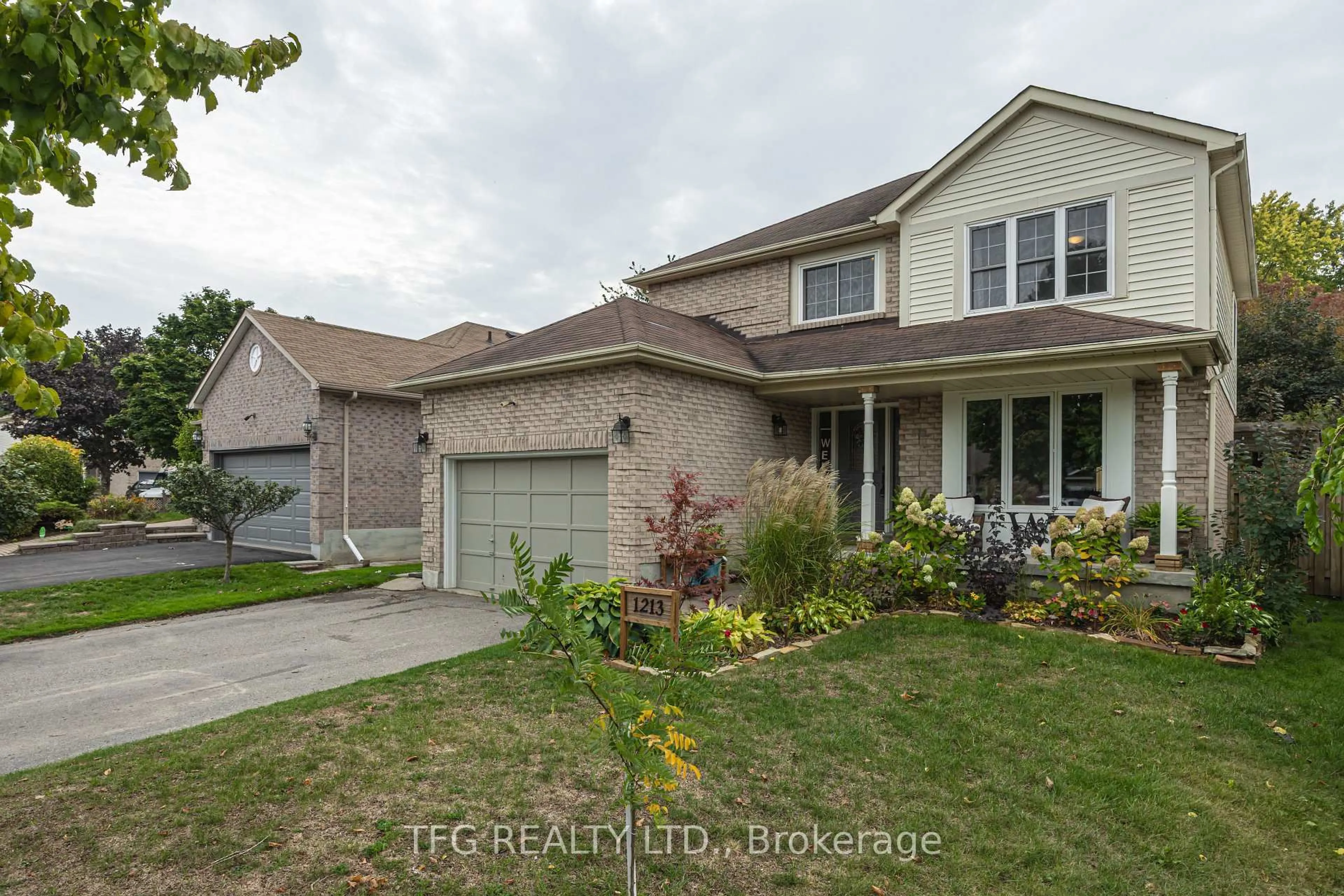 Home with brick exterior material, street for 1213 Corsica Ave, Oshawa Ontario L1K 2J8