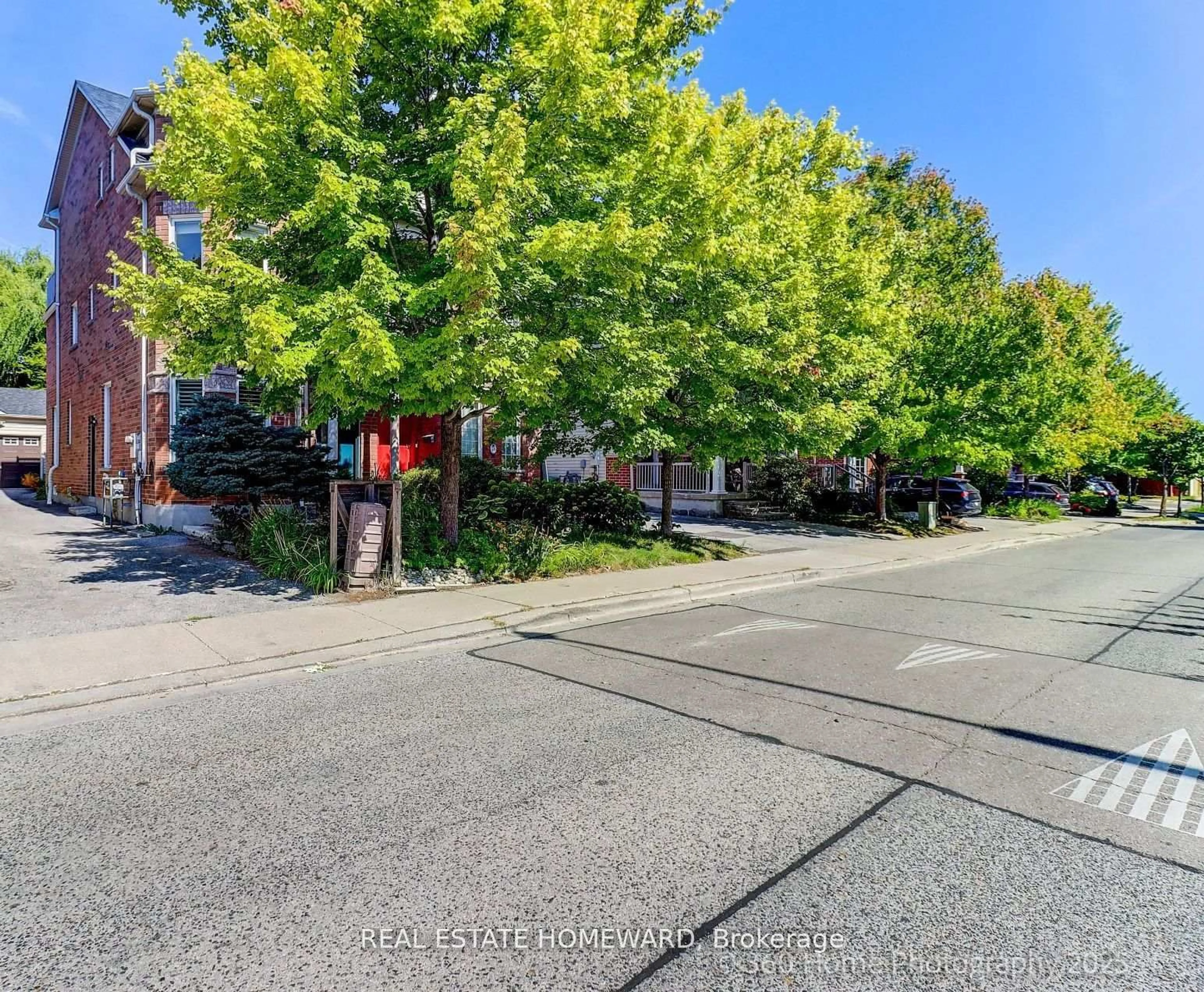 A pic from outside/outdoor area/front of a property/back of a property/a pic from drone, street for 76 Whistle Post St, Toronto Ontario M4E 3W8