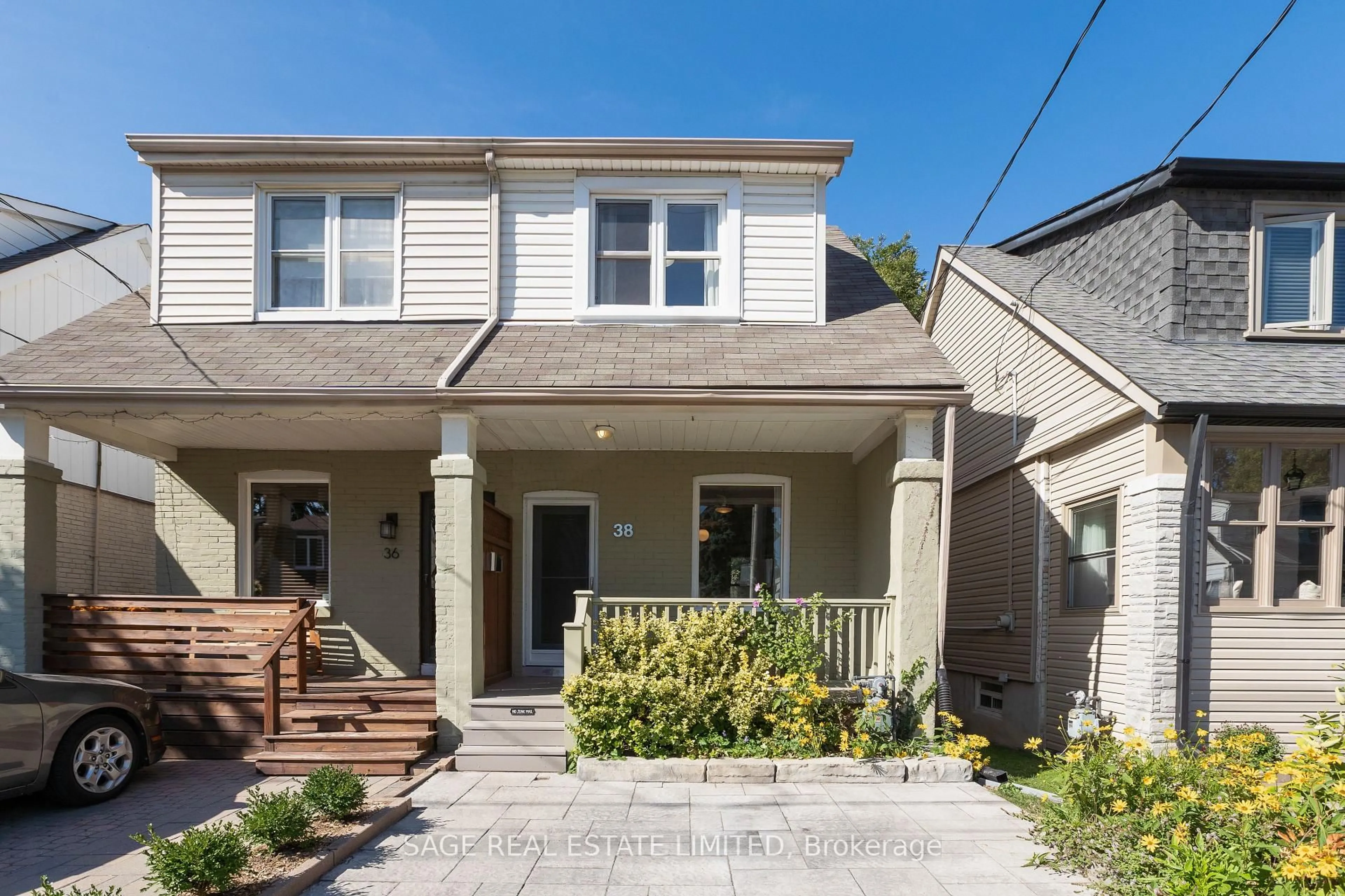 Unknown for 38 Queensdale Ave, Toronto Ontario M4J 1X9