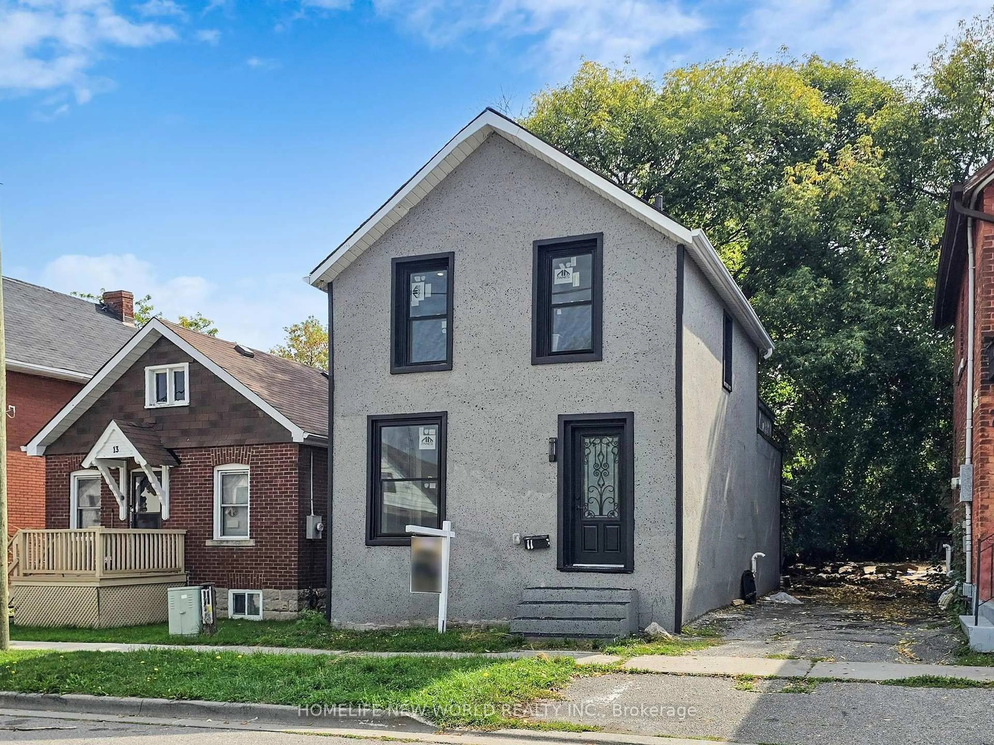 Home with brick exterior material, street for 11 Maple St, Oshawa Ontario L1H 2L6