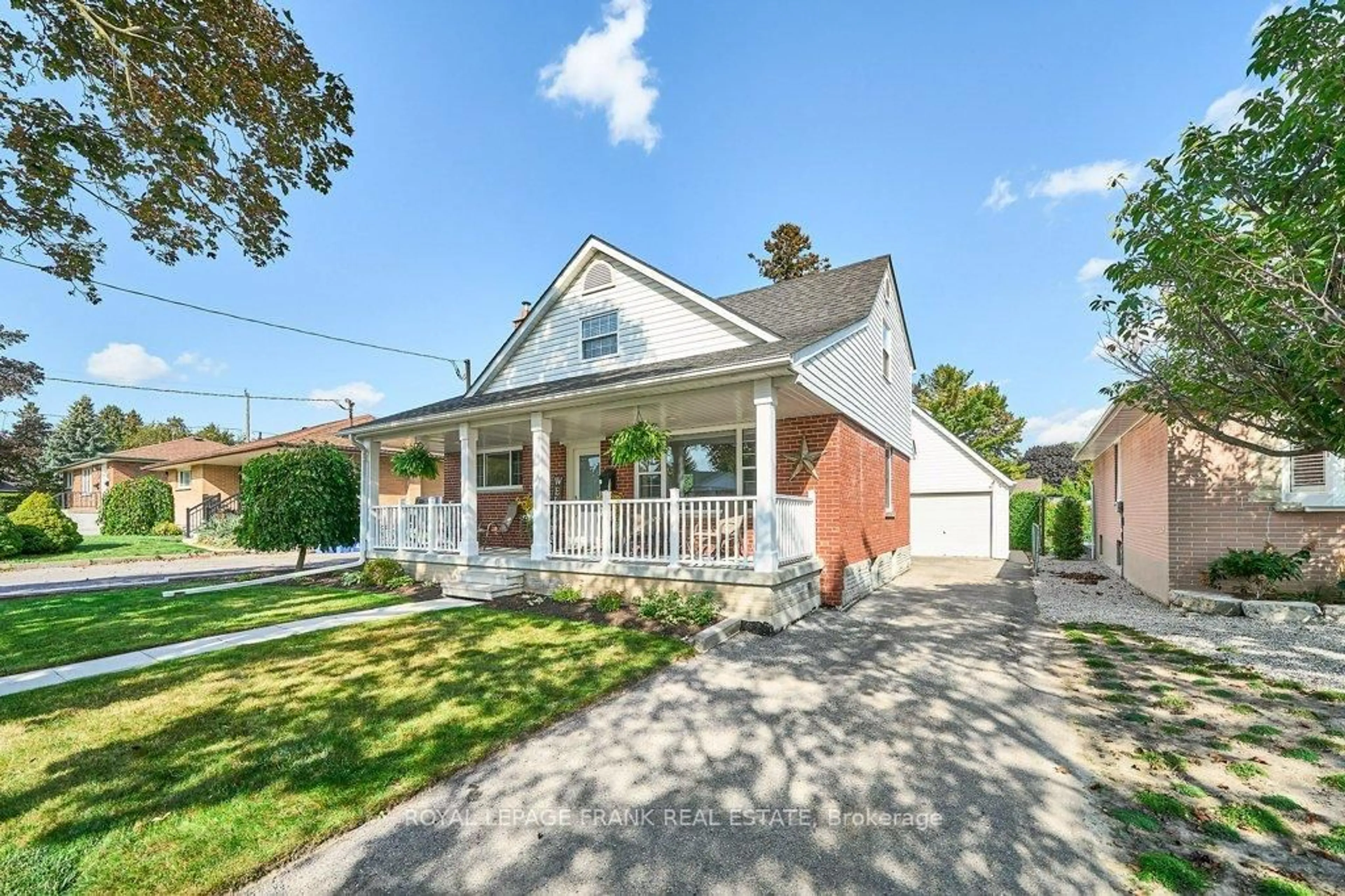 Home with brick exterior material, street for 483 Nipigon St, Oshawa Ontario L1J 4P6
