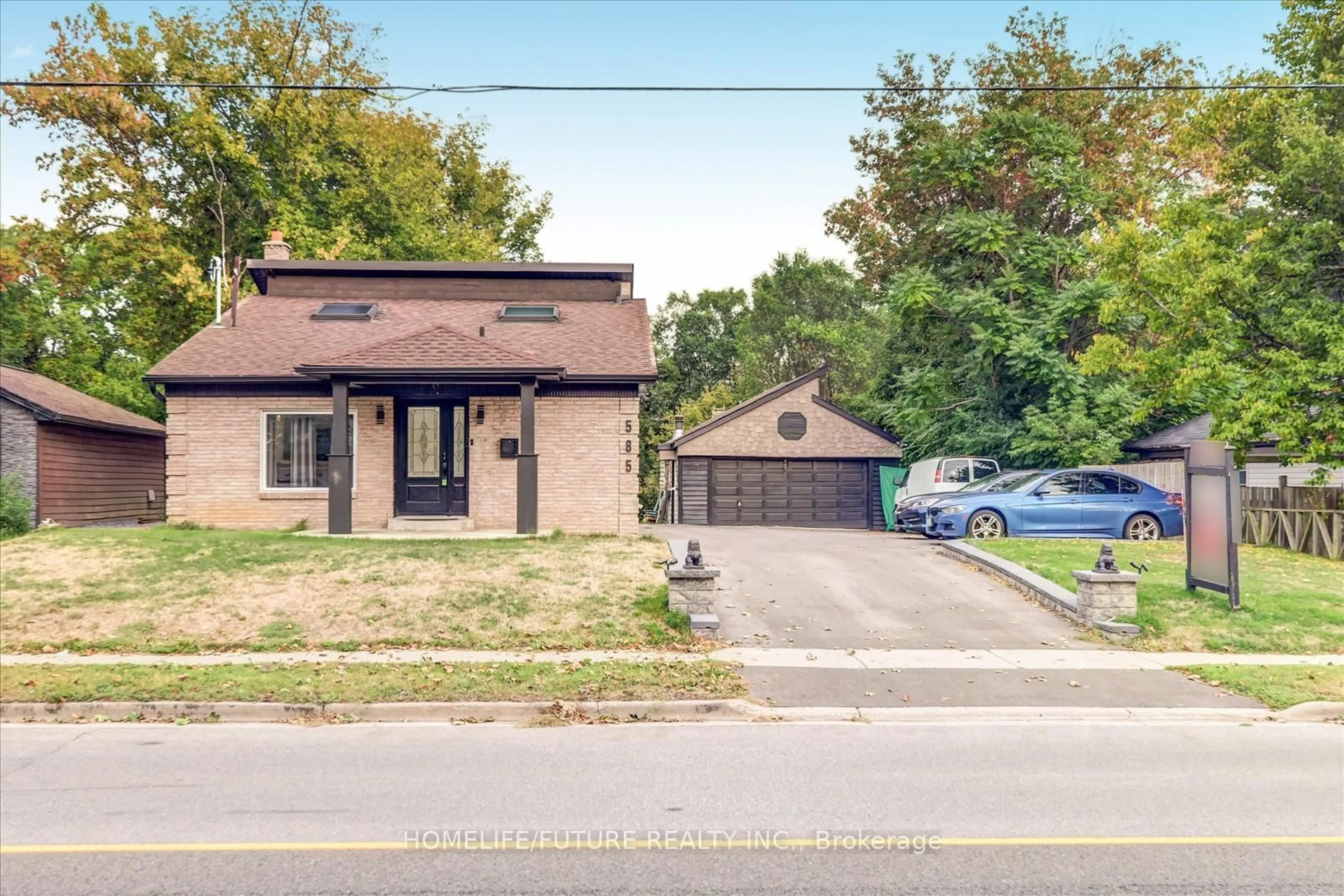 Home with brick exterior material, street for 585 Wilson Rd, Oshawa Ontario L1G 6E8
