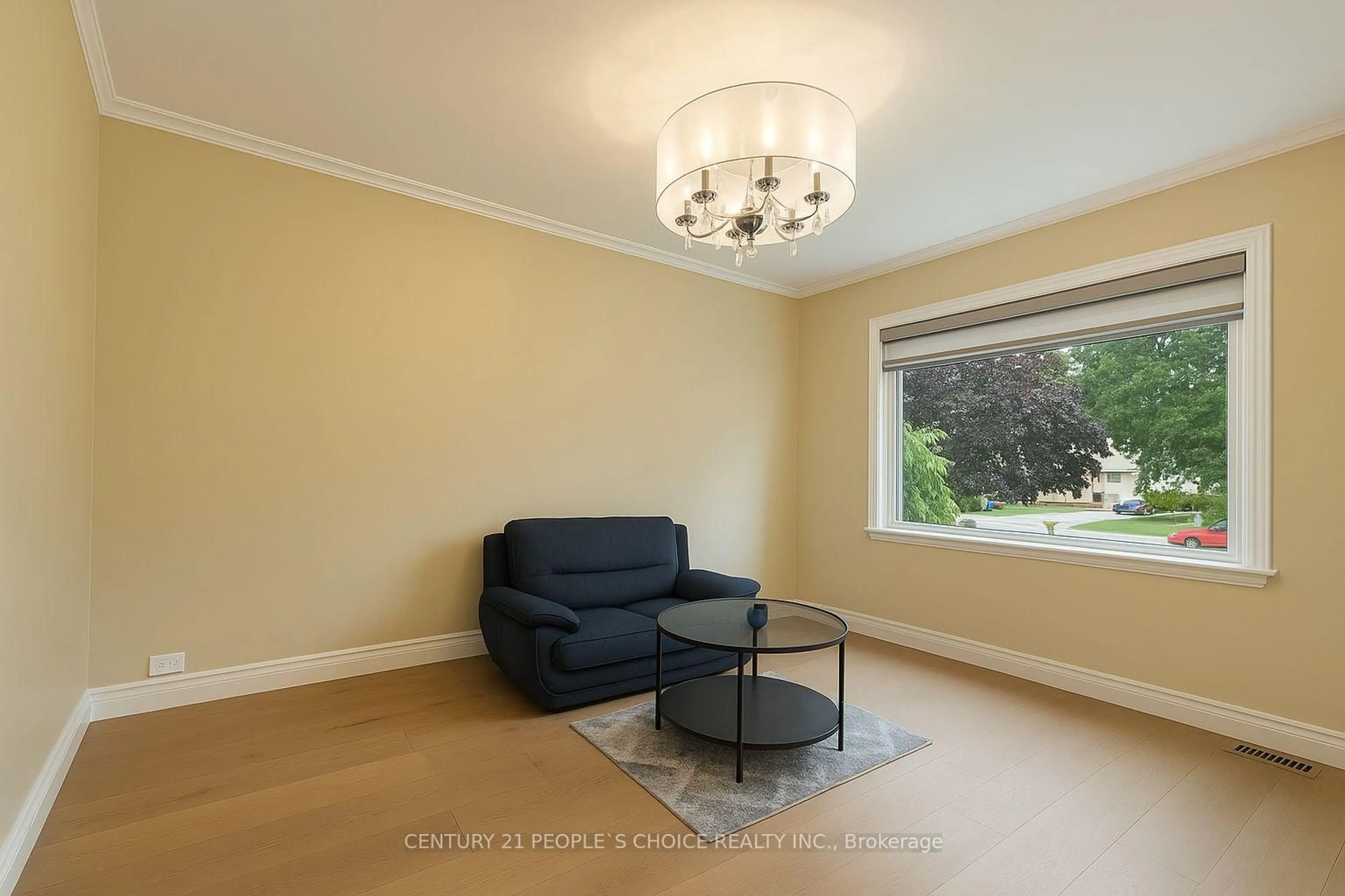 Living room with furniture, unknown for 97 Arlington Ave, Oshawa Ontario L1G 2N5