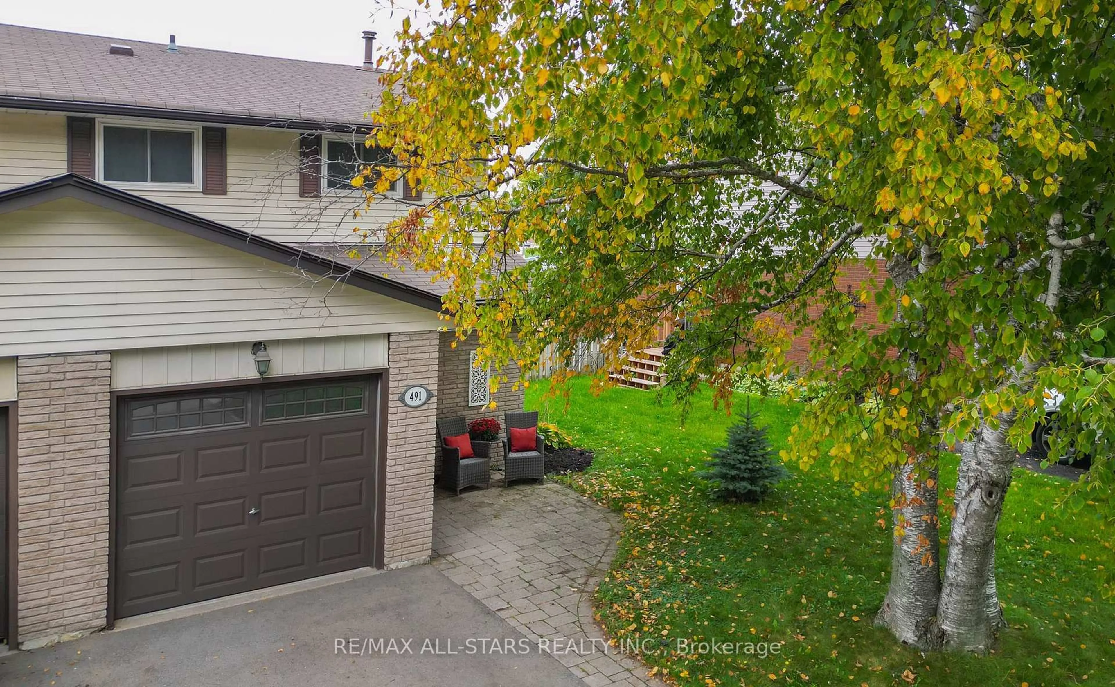 A pic from outside/outdoor area/front of a property/back of a property/a pic from drone, street for 491 Mcdonald St, Scugog Ontario L9L 1L8
